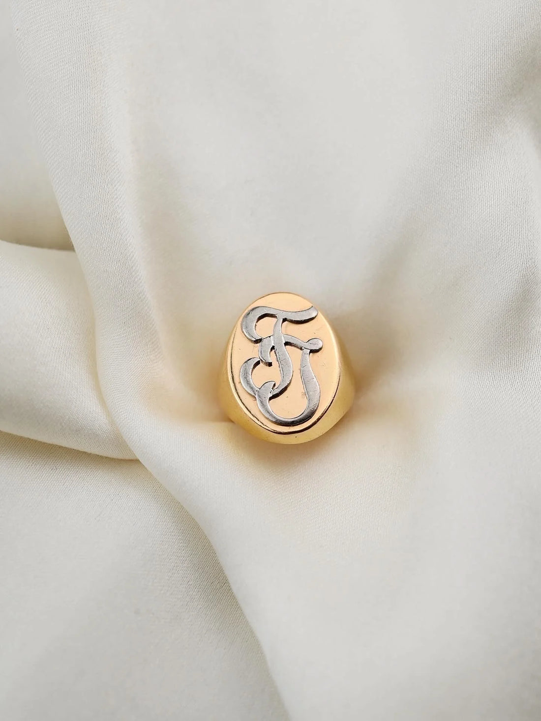 Sublime Antique Signet Pinky Ring FJ / TJ / LE Sweden 1900 23K Gold