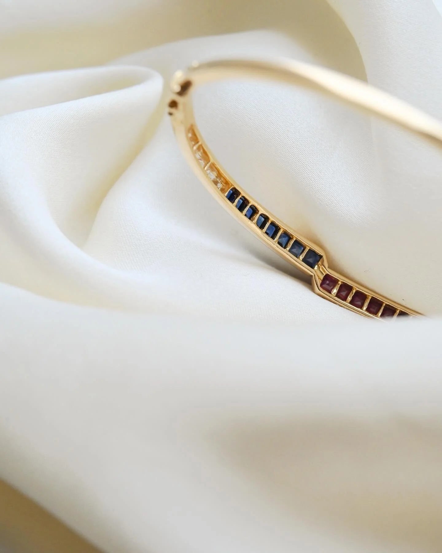 All Great Things In One Vintage Bangle 18K Gold 1970s
