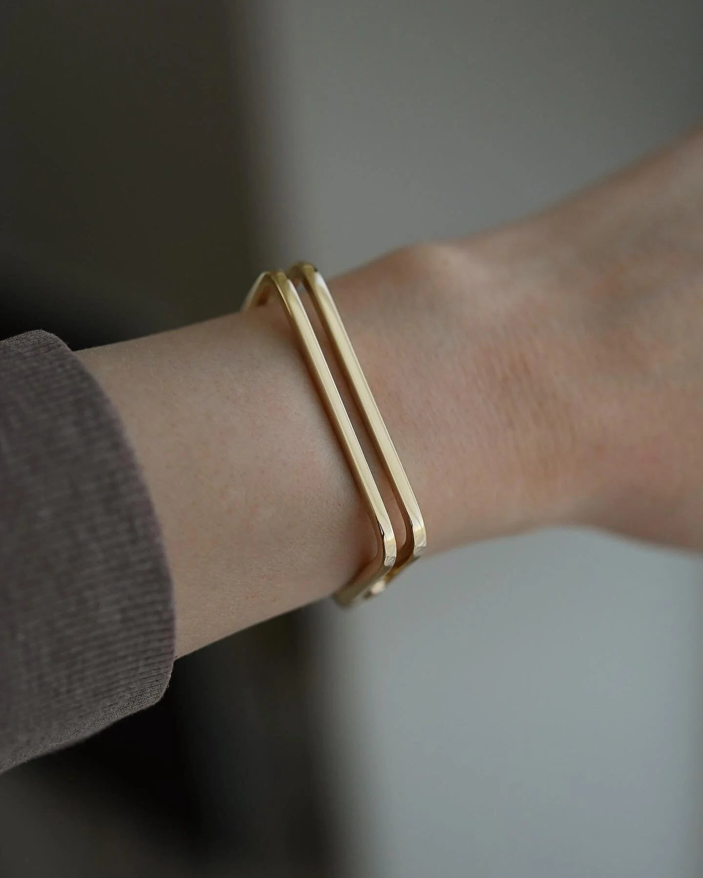 Perfect Scupltural Danish Vintage Bangle By Jørgen Rasmussen 14K Gold 1970s