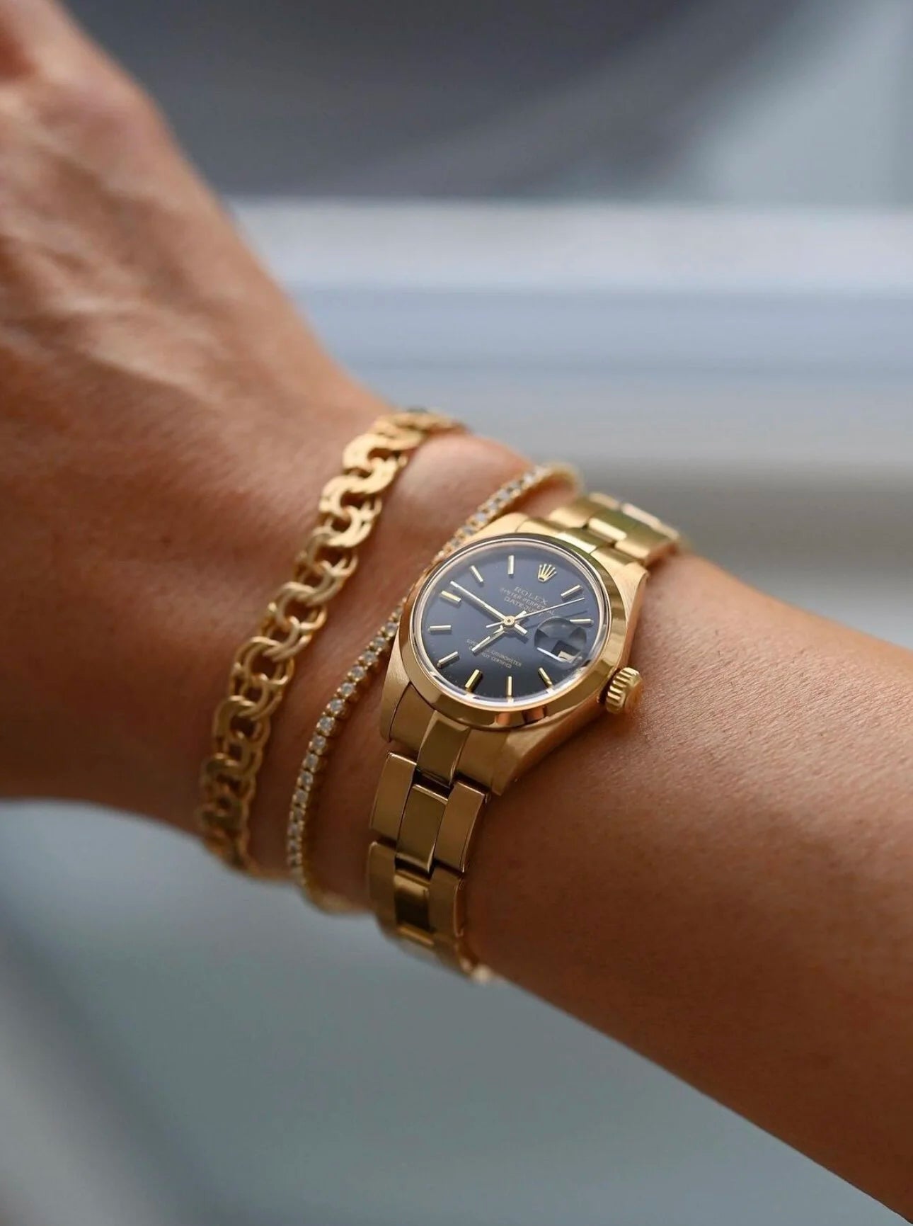 Rolex Oyster Perpetual Datejust Ladies Mint Condition Full Set Box and Papers 18K Gold 1978