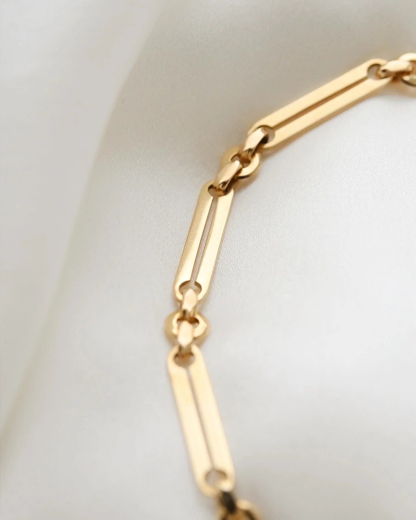 Dreamy 16 Grams Antique Watch Chain Fully Marked 18K Gold 1928