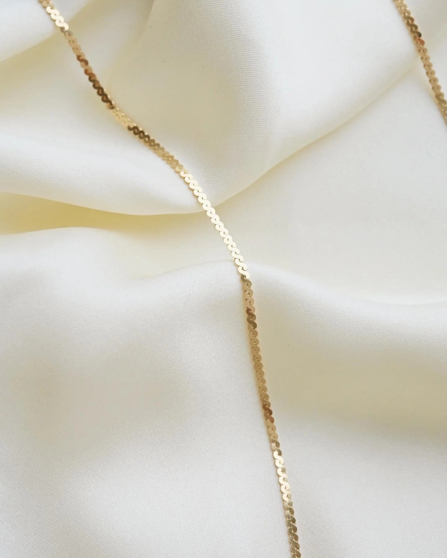 The Best Long Vintage Baby Virola Link Chain 18K Gold