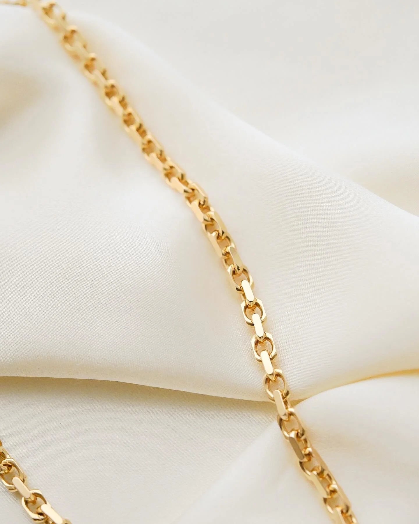 Rare LONG 26 inches Vintage Biker Chain 42 Grams 18K Gold