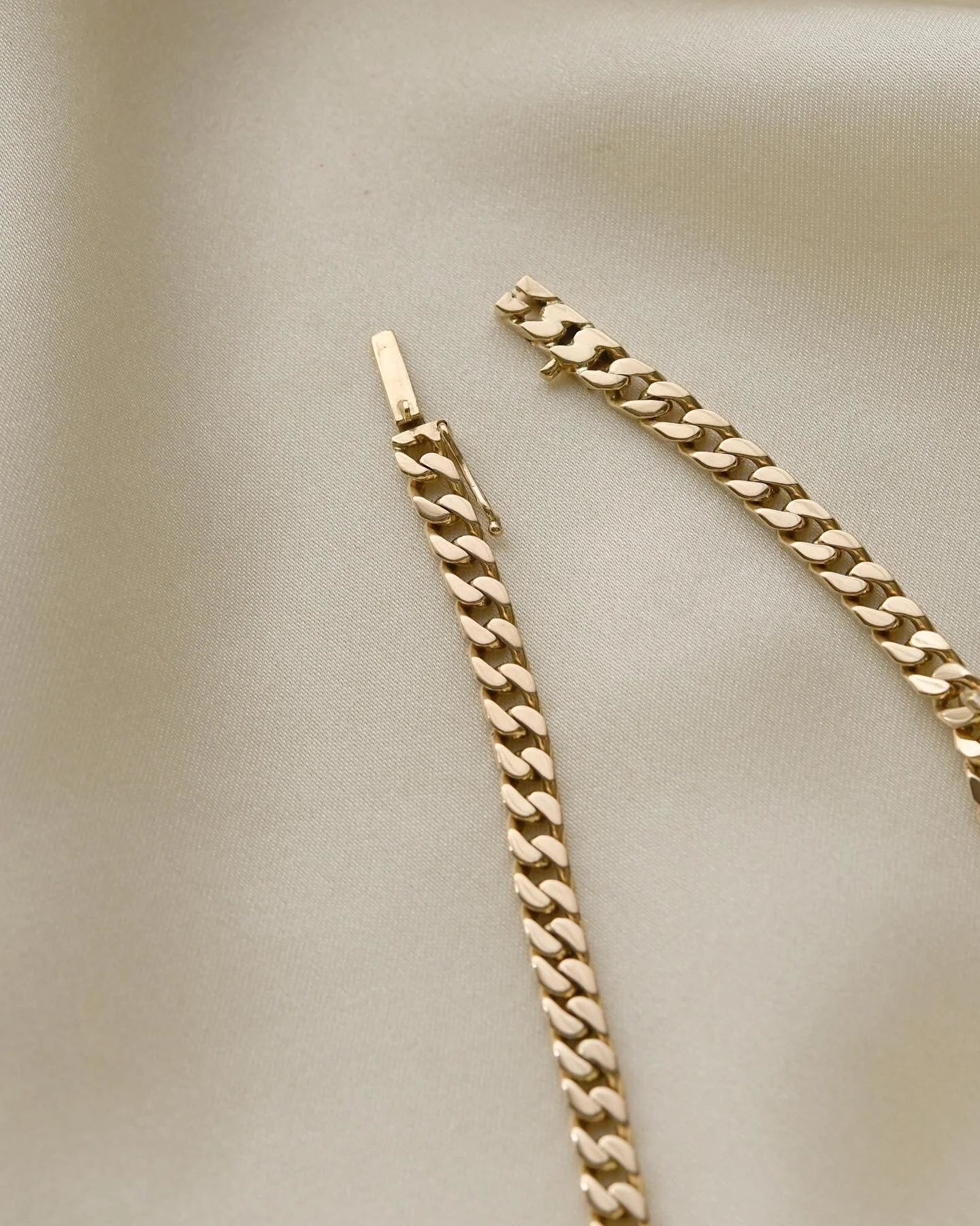 Beautiful Danish Vintage Curb Link Bracelet 14K Gold