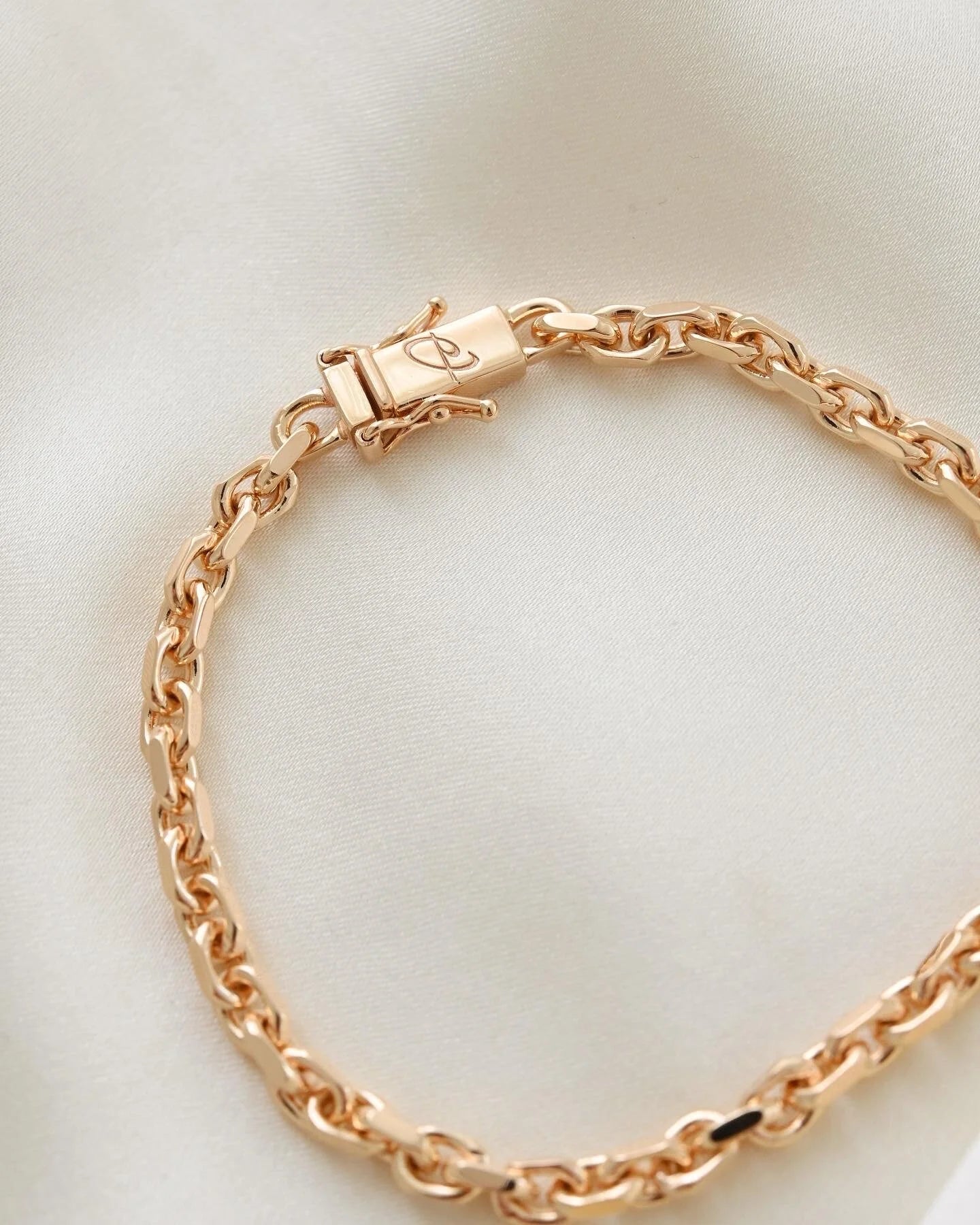 Rare Italian 18K Solid Gold Anchor Link Bracelet