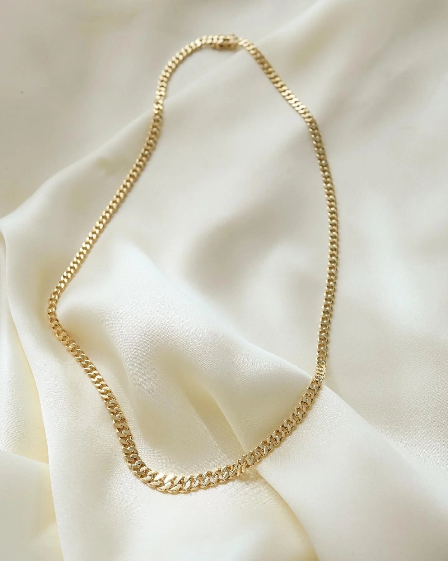 Radiant Danish Vintage Curb Link Chain 14K Gold 1960