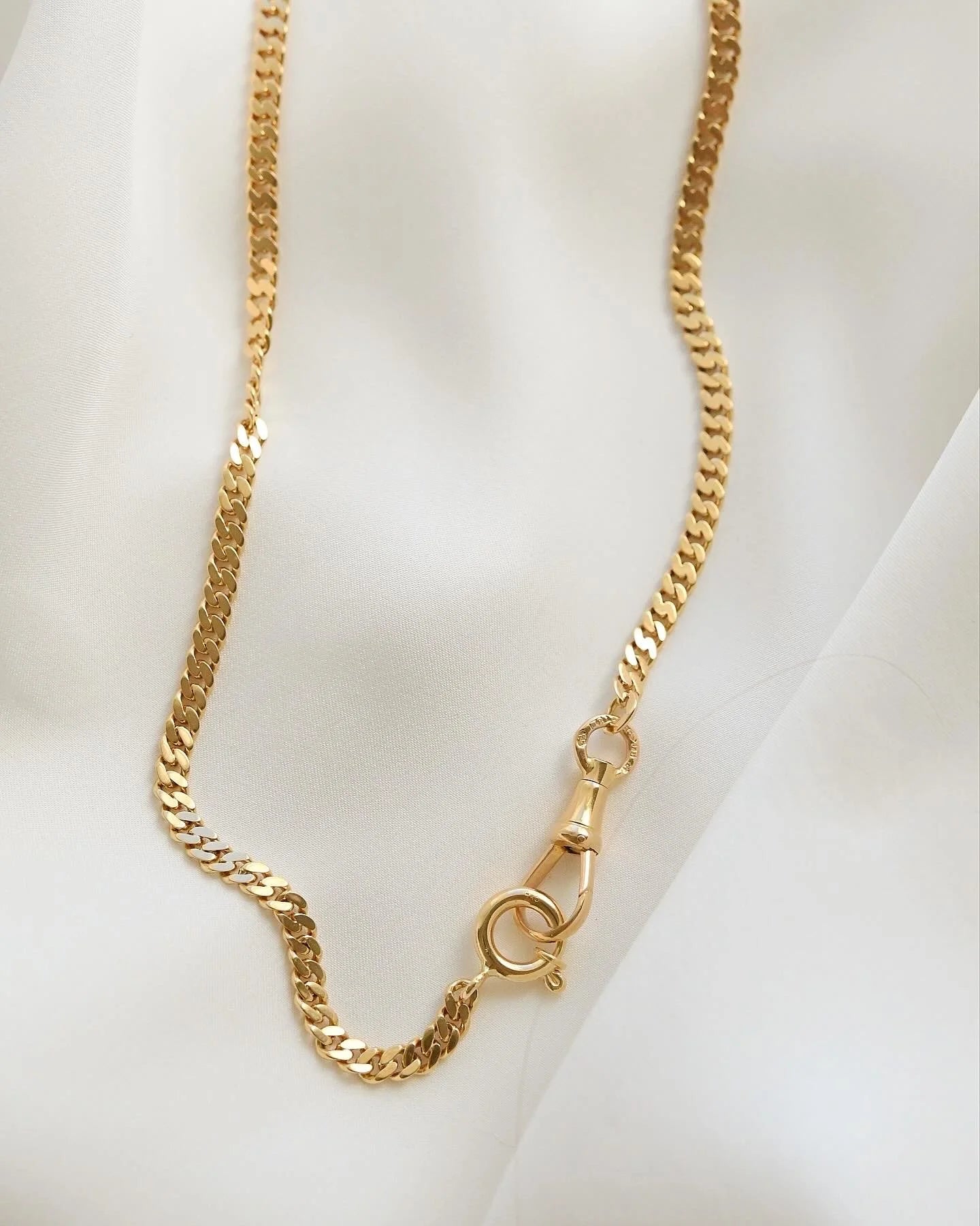 Heavy, Radiant, Perfect Watch Chain Necklace 19 Grams 18K Gold Late 1800s