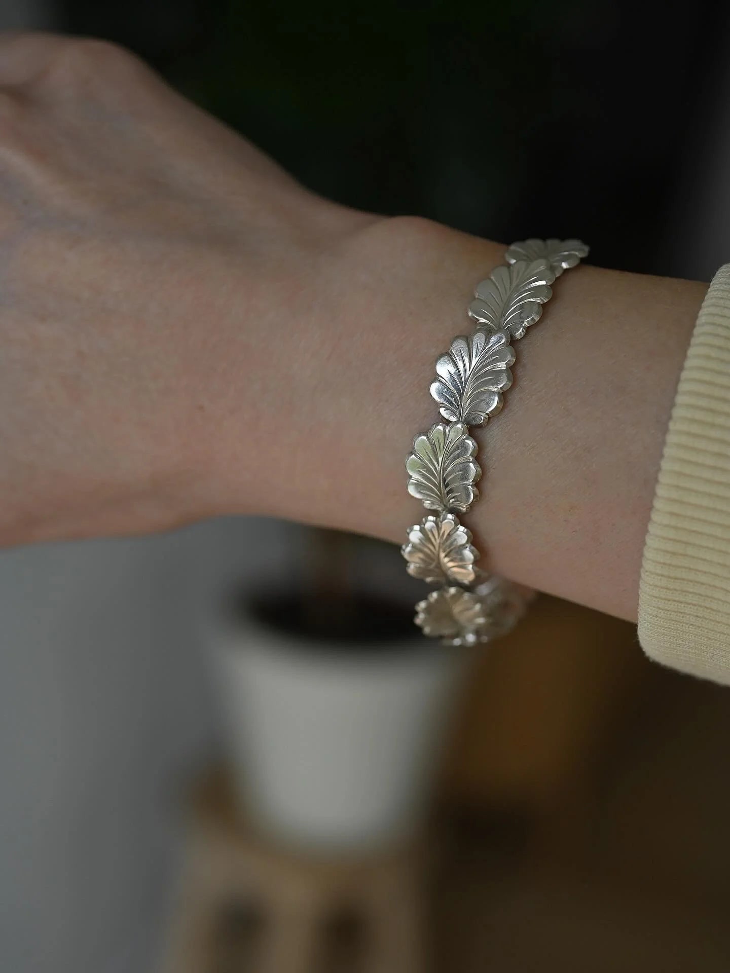 Shinmering Special Vintage Leaf Bracelet Silver
