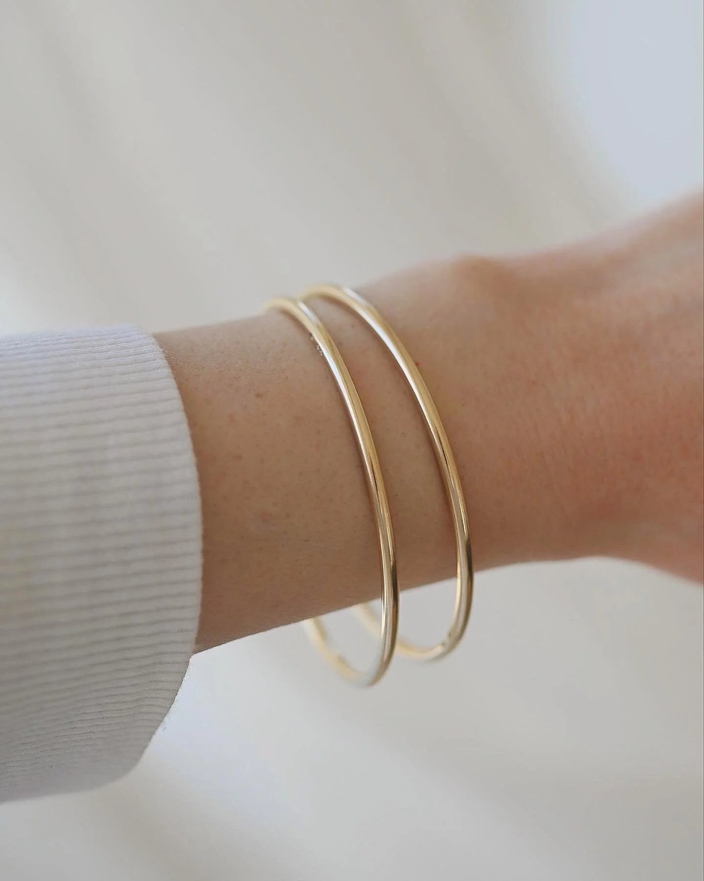 Third and last! SUPERB Danish Vintage Bangle Solid Through and Through 14K Gold