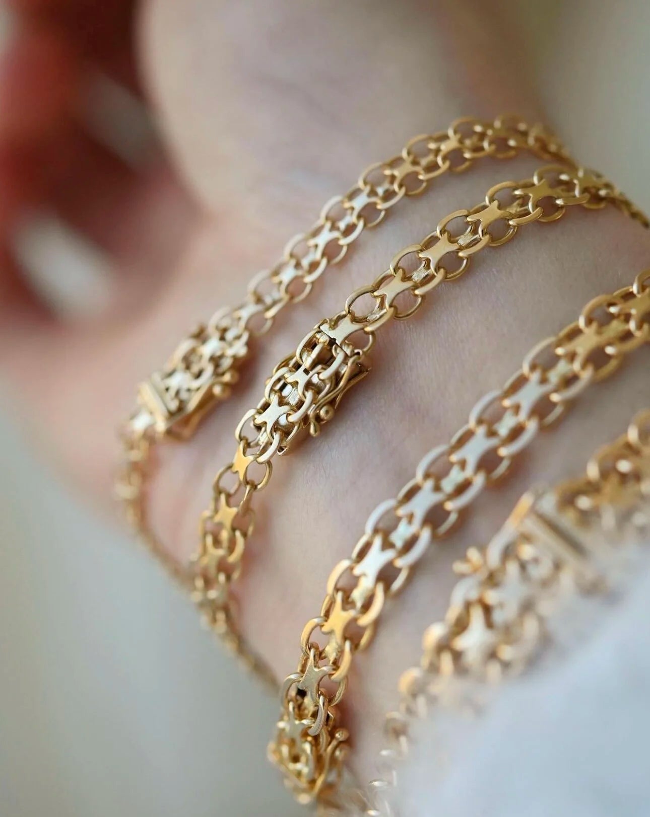 Amazing Rare Mid Century Swedish Single Row Star Link Bracelets 18K Gold