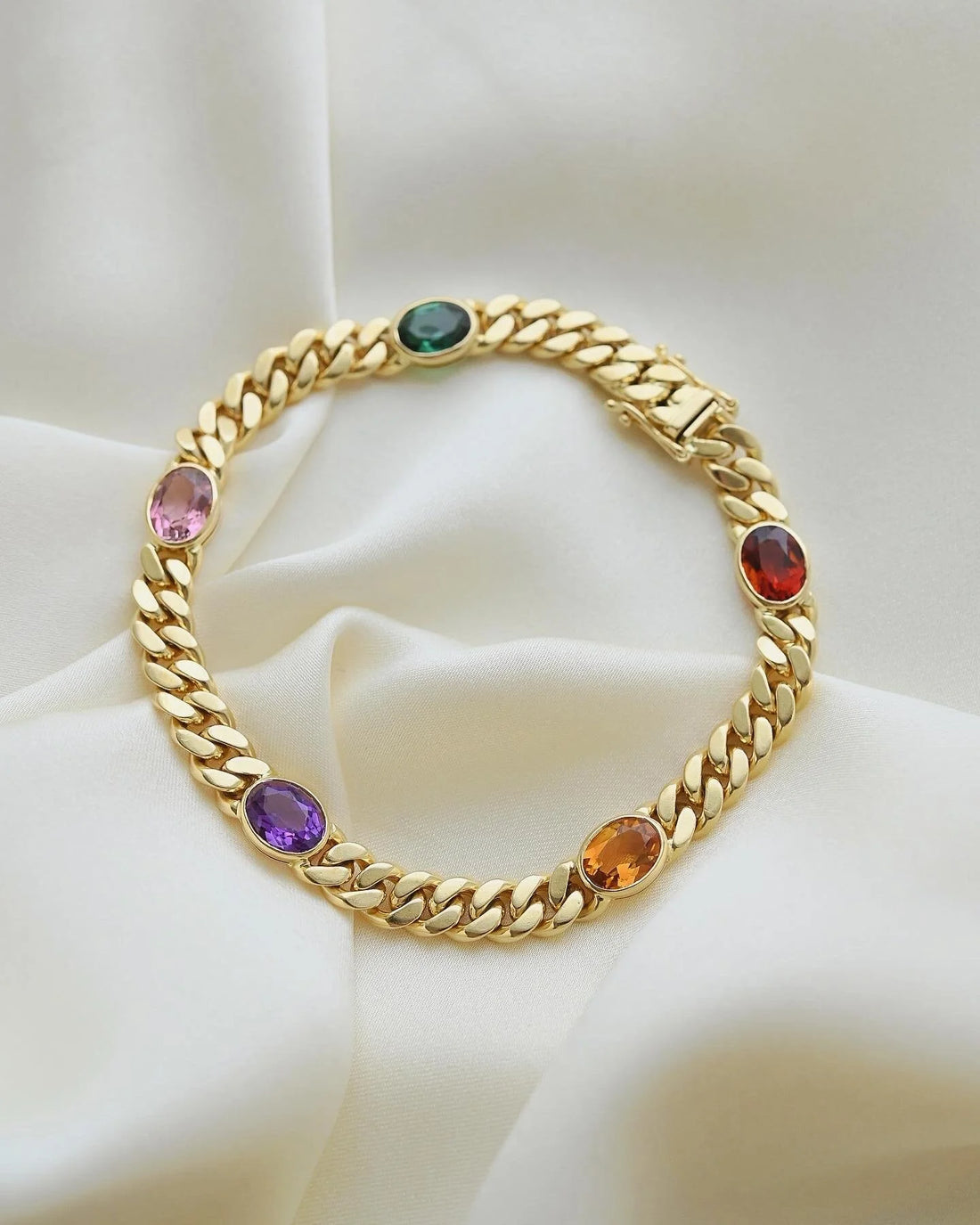 Extraordinary Beautiful Vintage Harlekin Curb Link Gemstone Bracelet 18K Gold 1970s