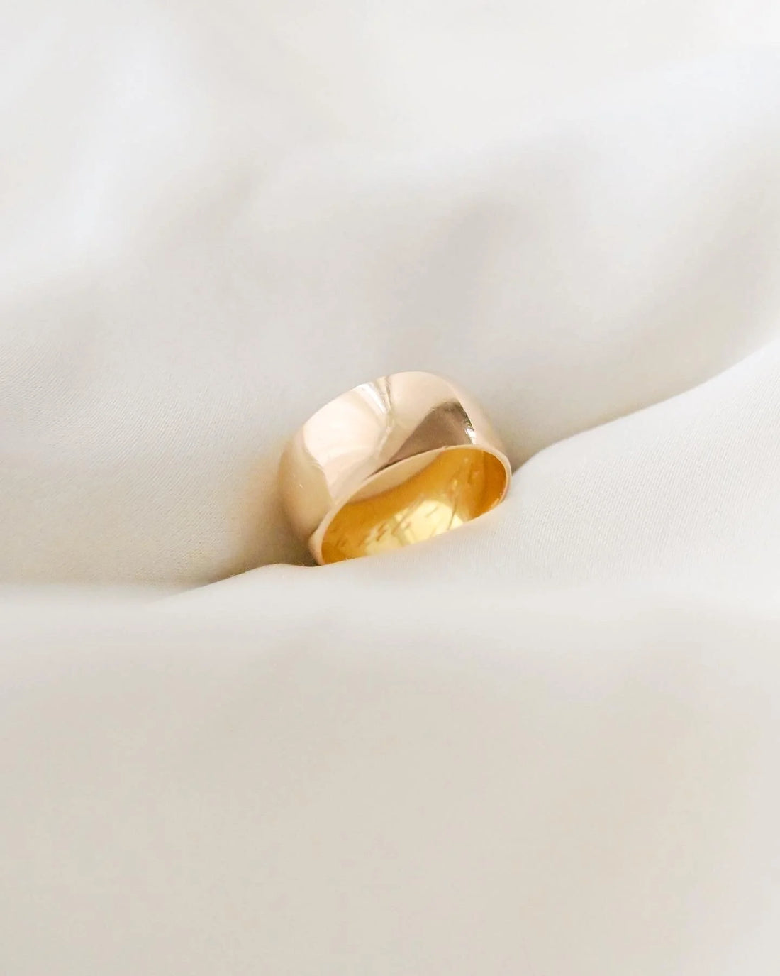 Unique Super Wide Heavy Swedish Vintage Gold Band 18K 1959