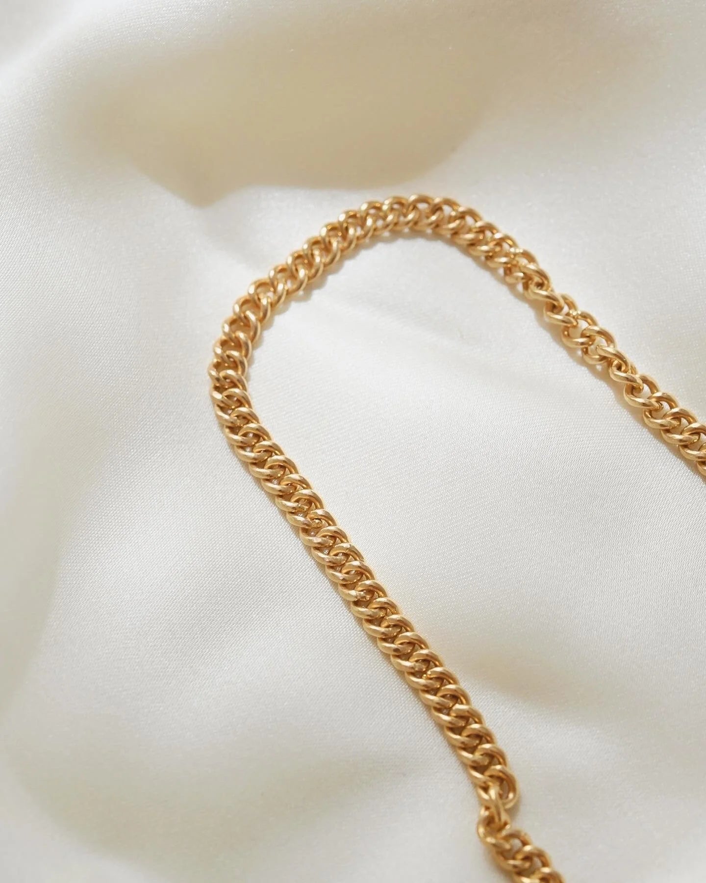 Twisting Swedish Antique Deluxe Watch Chain w Dog Clip and Loop Clasp 18K Gold Beg 1900s