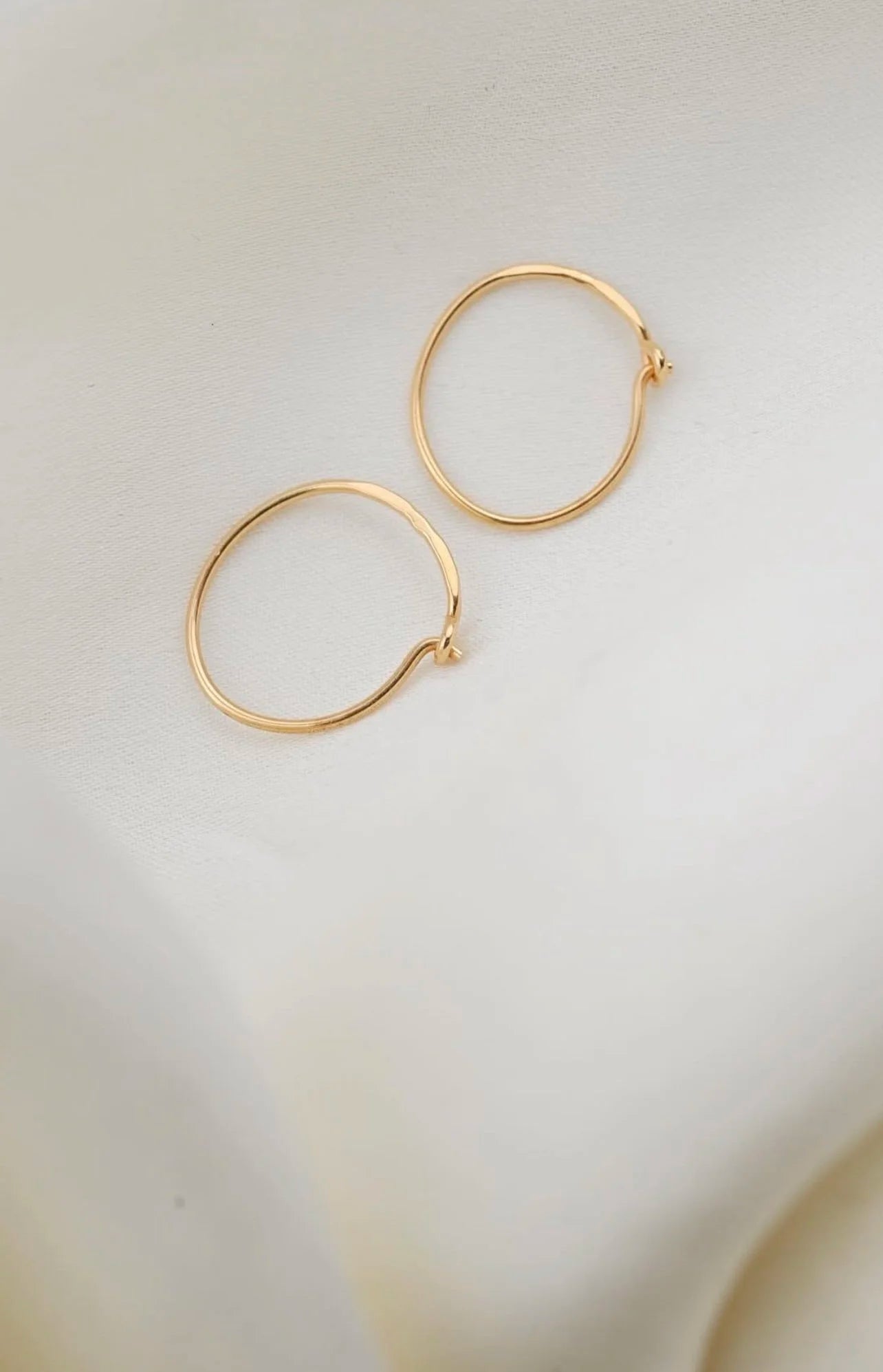 The Never Take Off Again Perfect Hoops Earrings 18K Gold 1957
