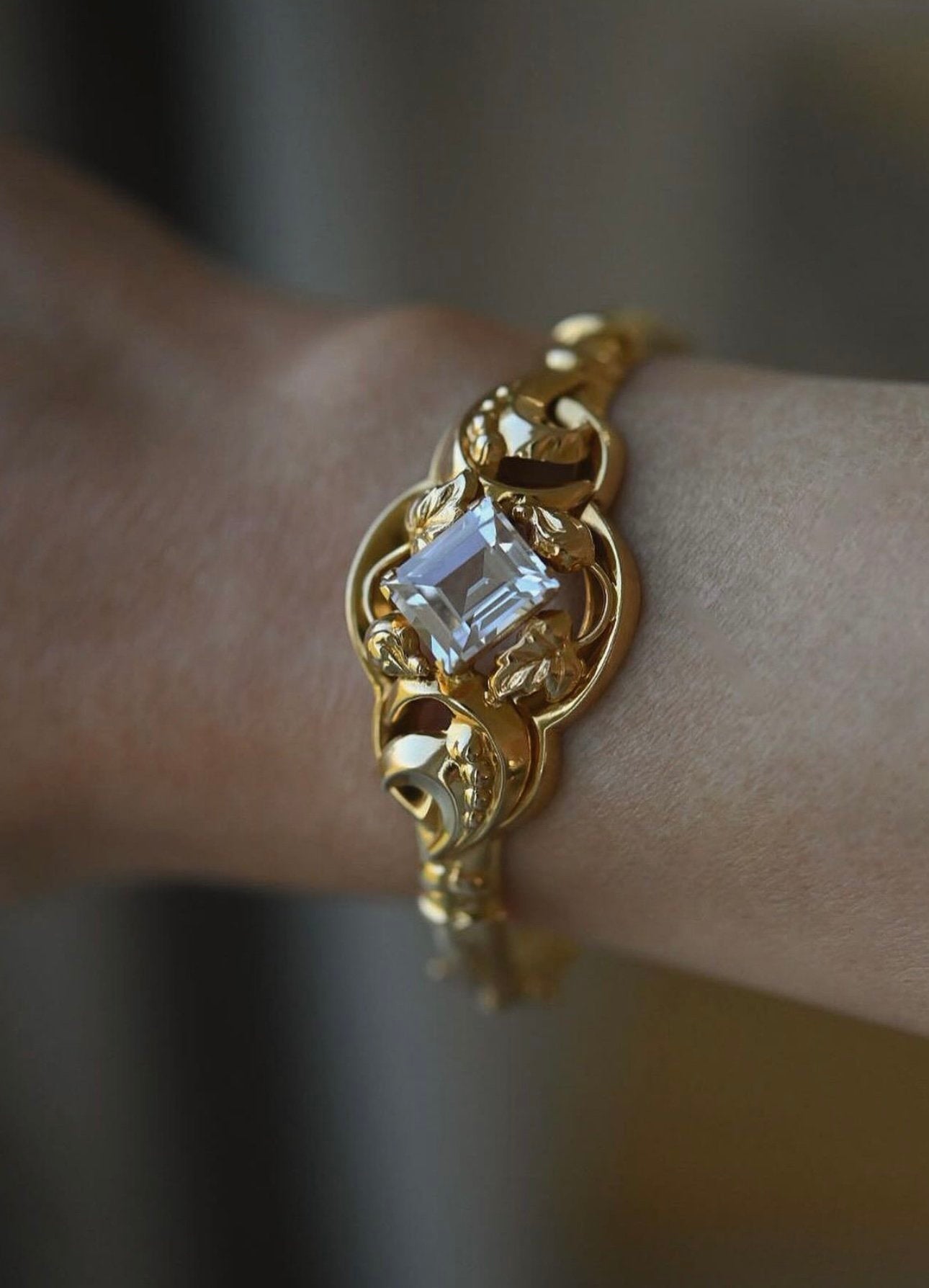 Heavenly Ornamented Quartz Bracelet 76 YEARS OLD 18K Gold