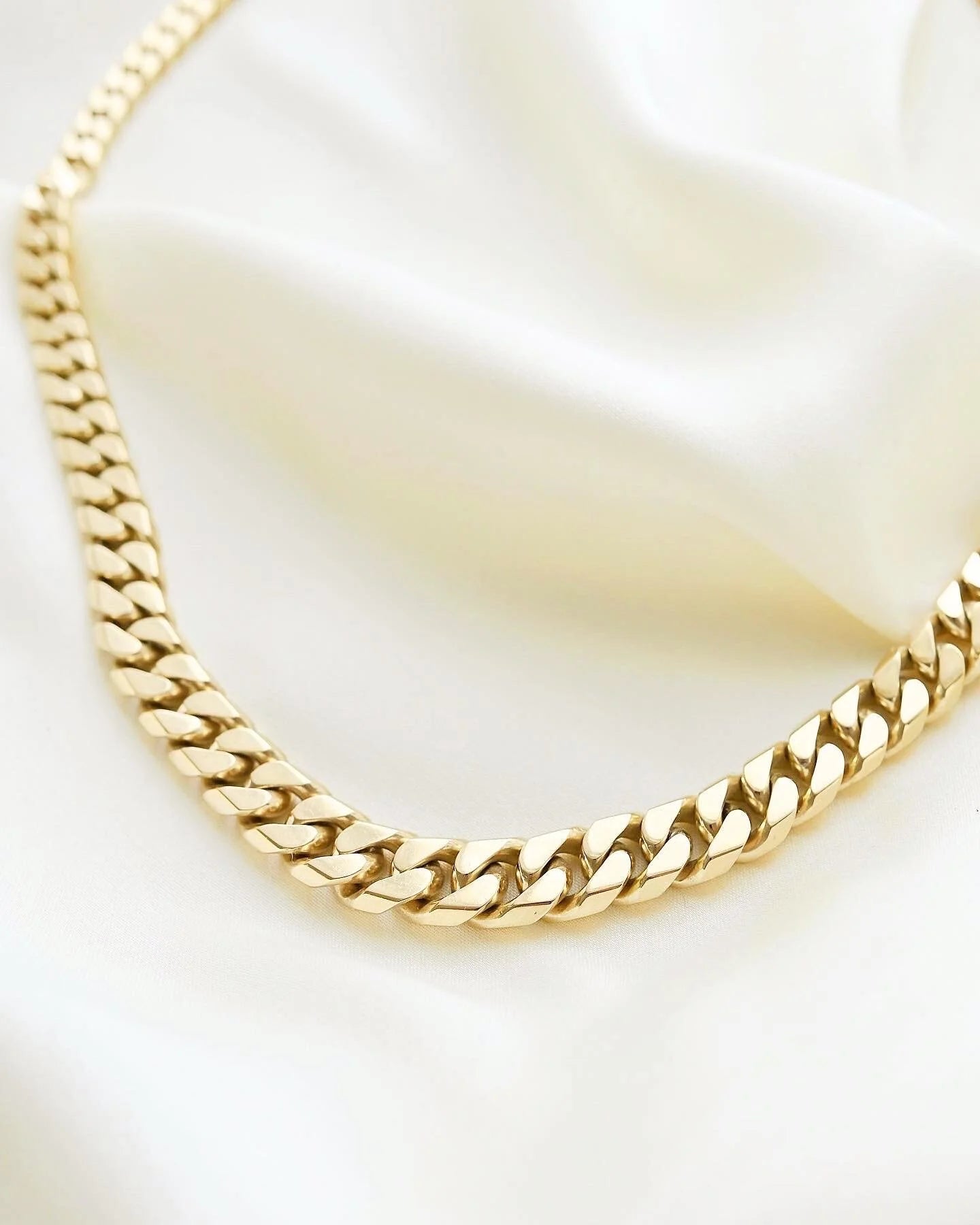 Ultimate Dream Curb Link Necklace 61 grams 14K Gold 1970