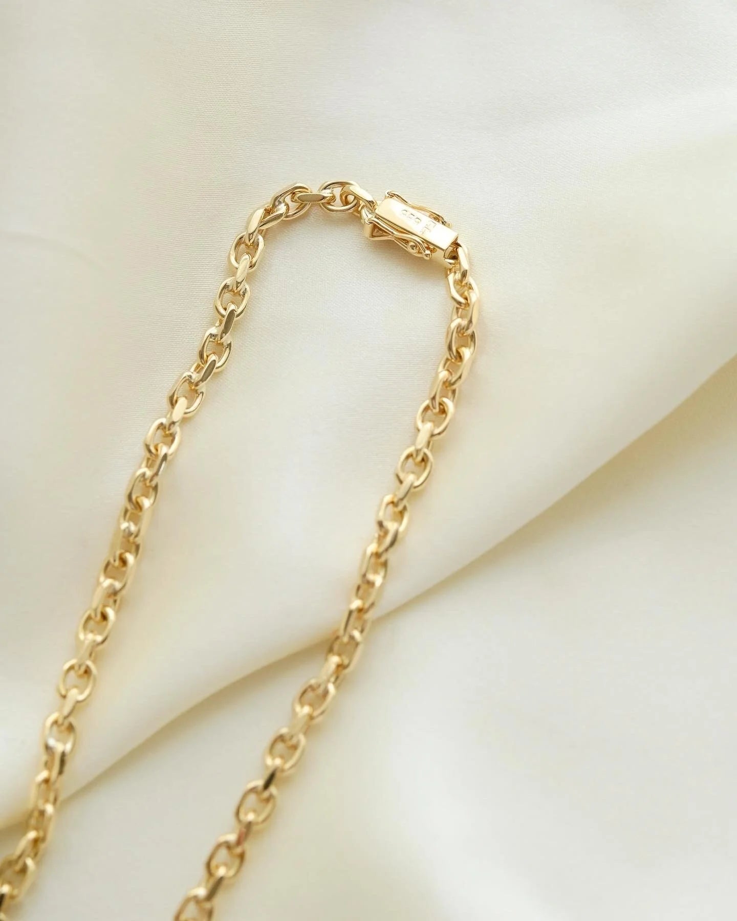Sublime 17.15 inches Danish Vintage Anchor Chain 14K Gold