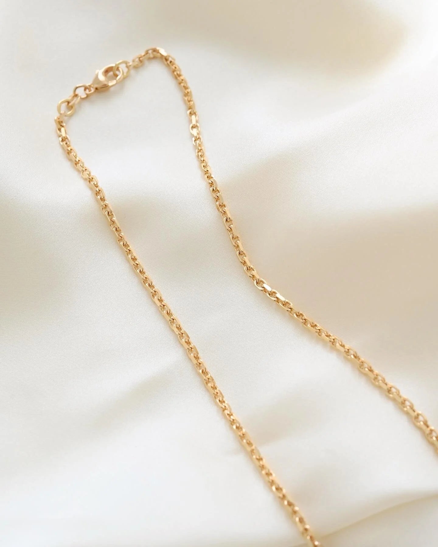 Rare 2.5 mm Italian Vintage Anchor Chain 18K Gold