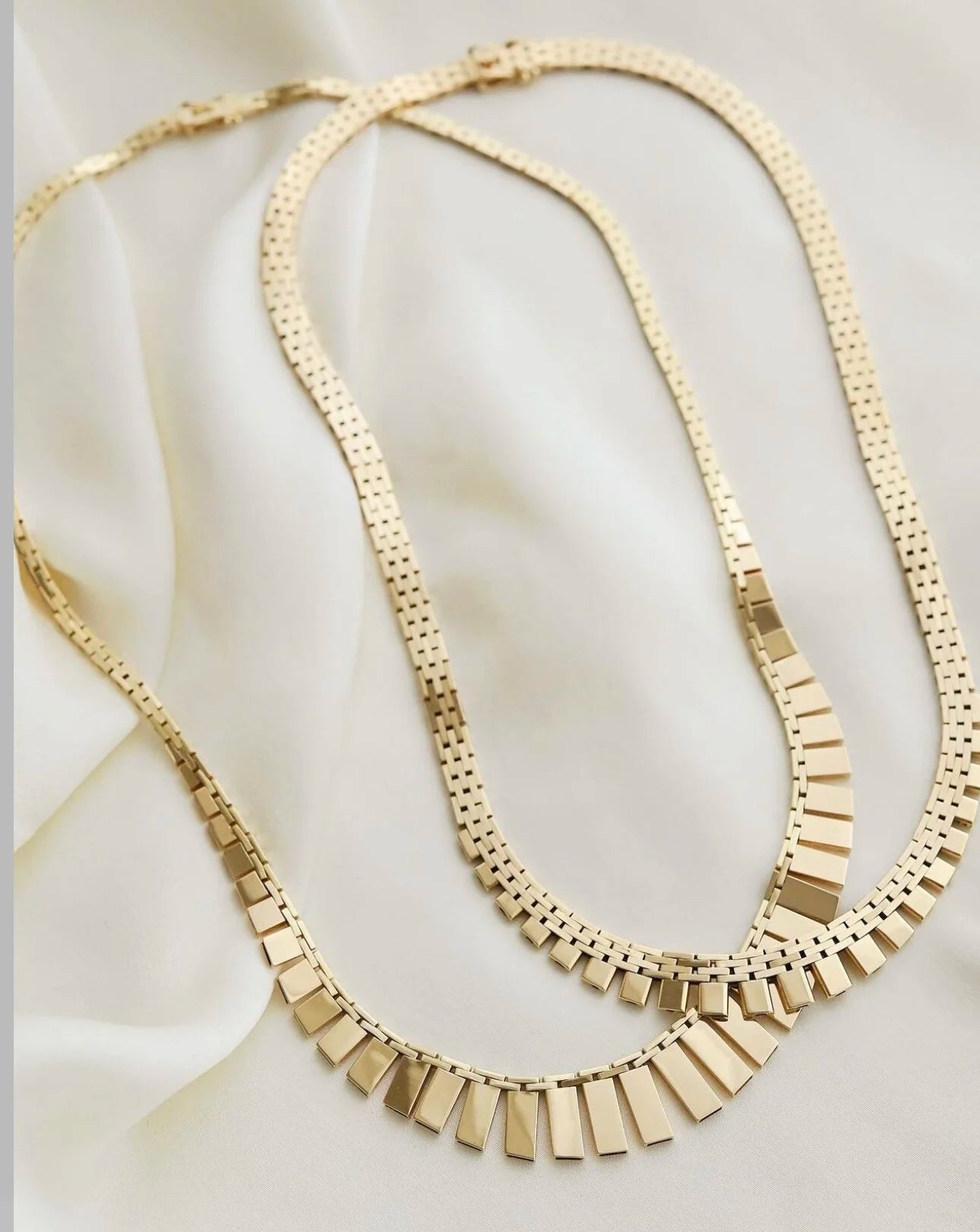 Sexy Fringed Cleopatra Necklace 14K Gold 1960