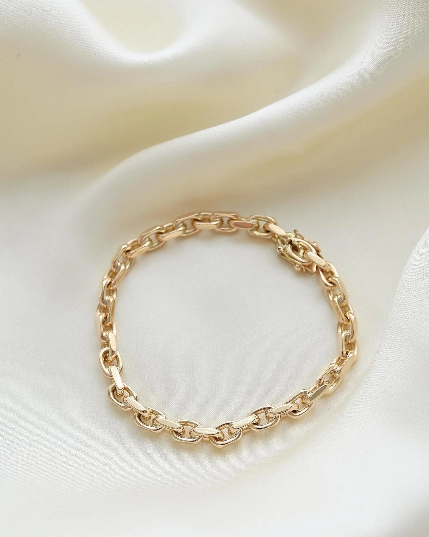 Perfect Danish Anchor Link Bracelet Vintage 14K Gold 1970