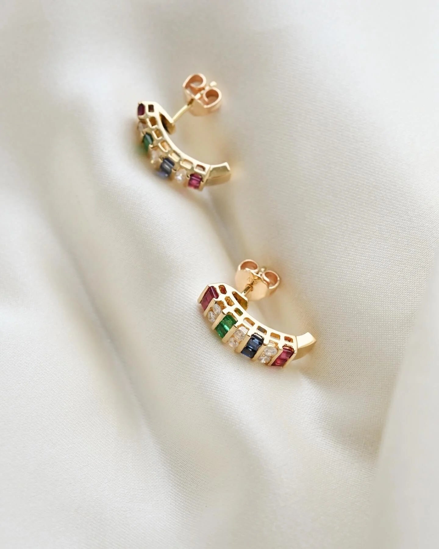 Stunning Half Hoop Studs w Natural Emerald Diamond Sapphire Ruby in 18K Gold 1980s