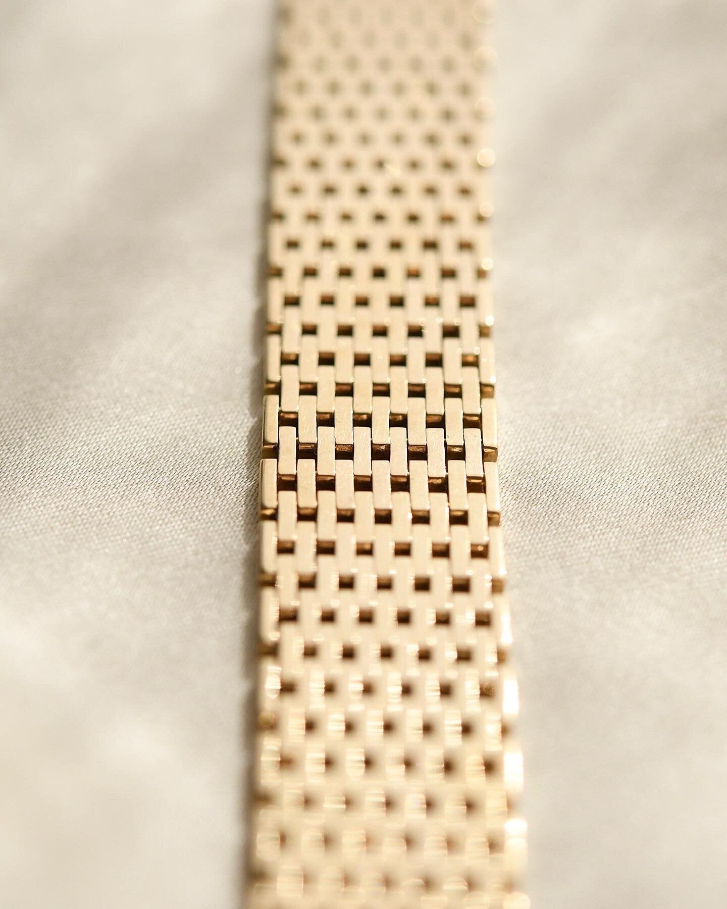 Beautiful Liquid Gold Bracelet 14K 1970s