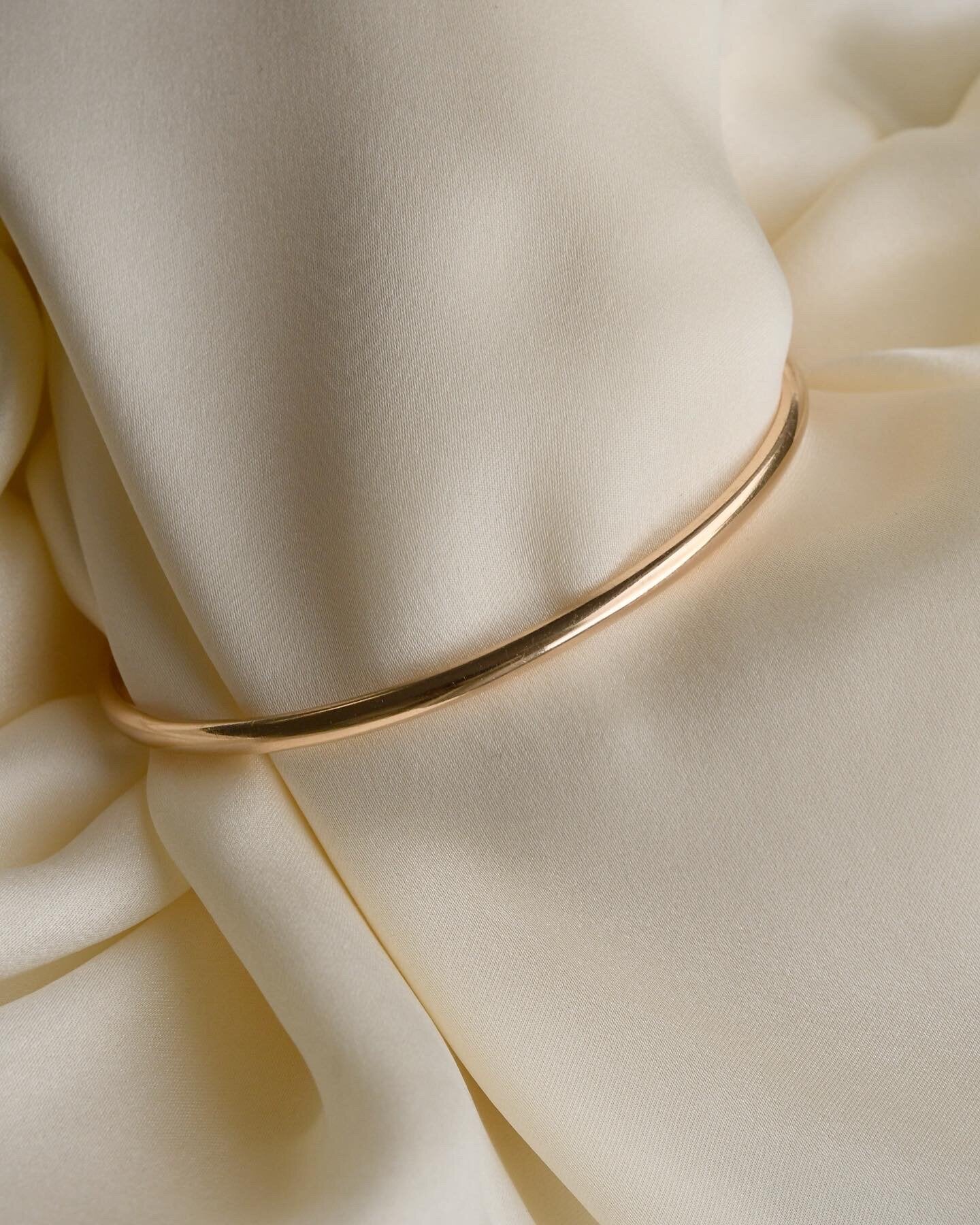 Gorgeous Rose Gold Bangle 18K 1960