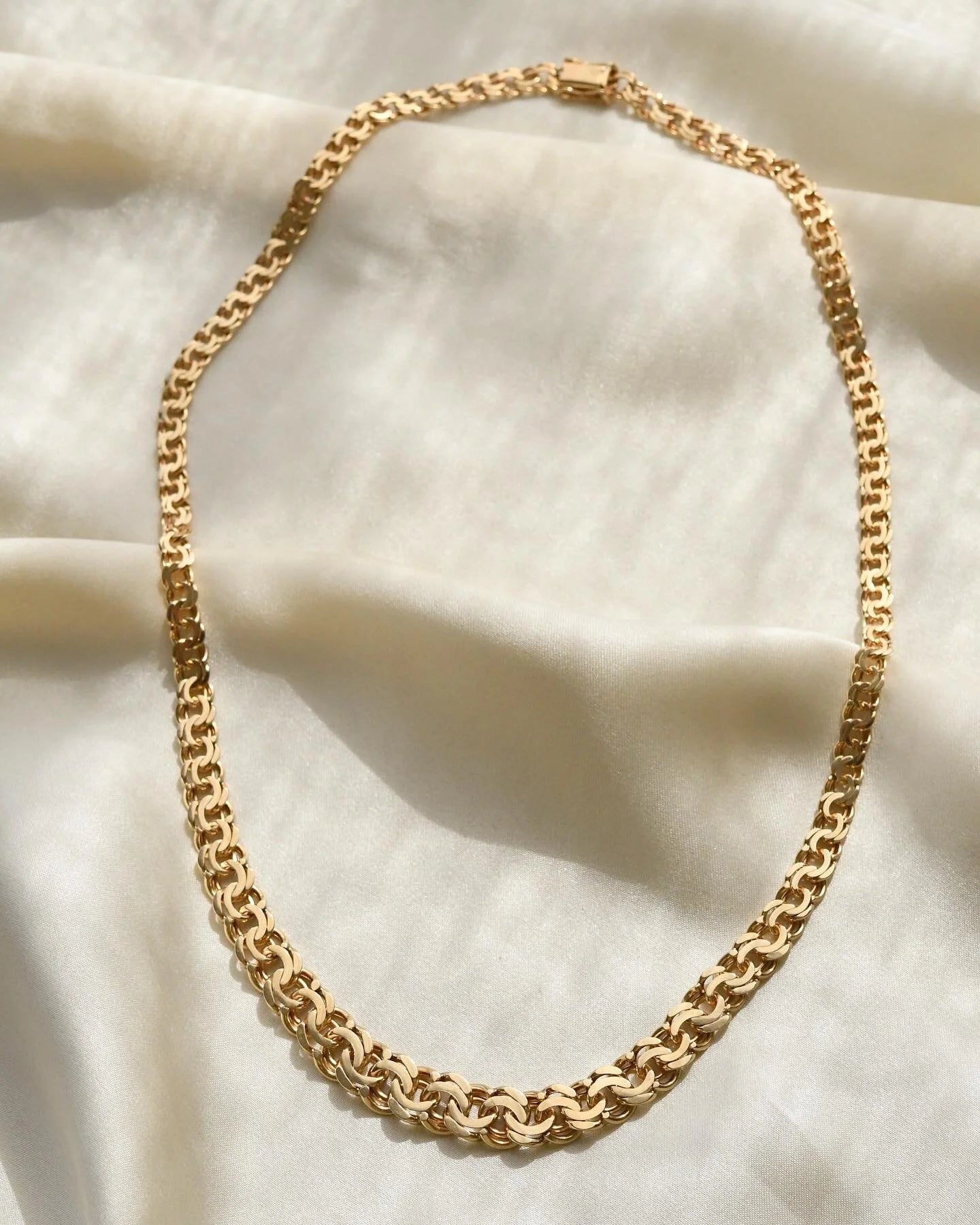 Sublime Bismarck Link Chain 14K Gold 1960s