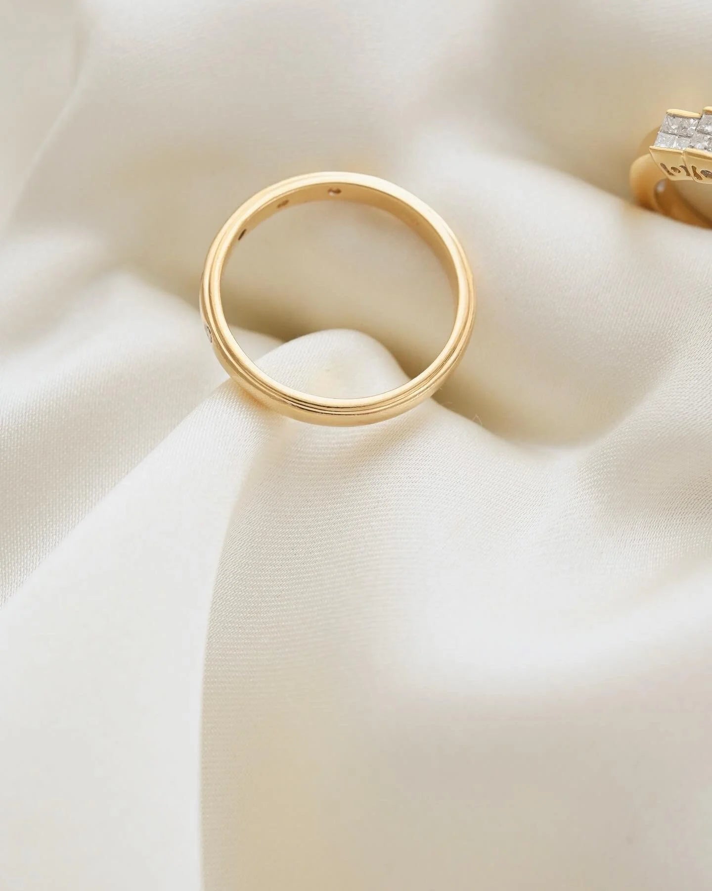 Great Estate Stacking Diamond Band 18K Gold