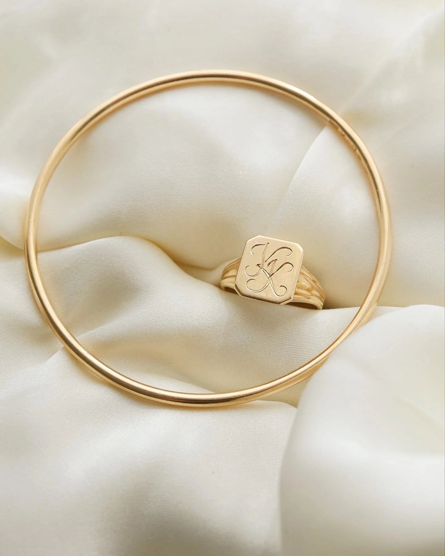 Amazing Swedish Vintage KK Signet Ring 18K Gold
