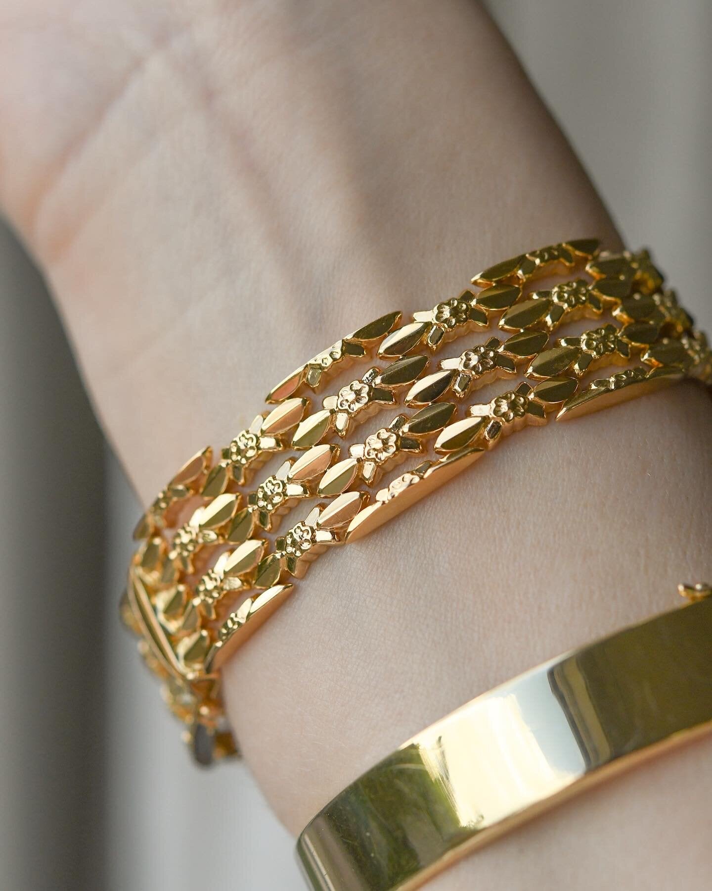 Amazing Italian Vintage Bracelet 18K Gold 1960s