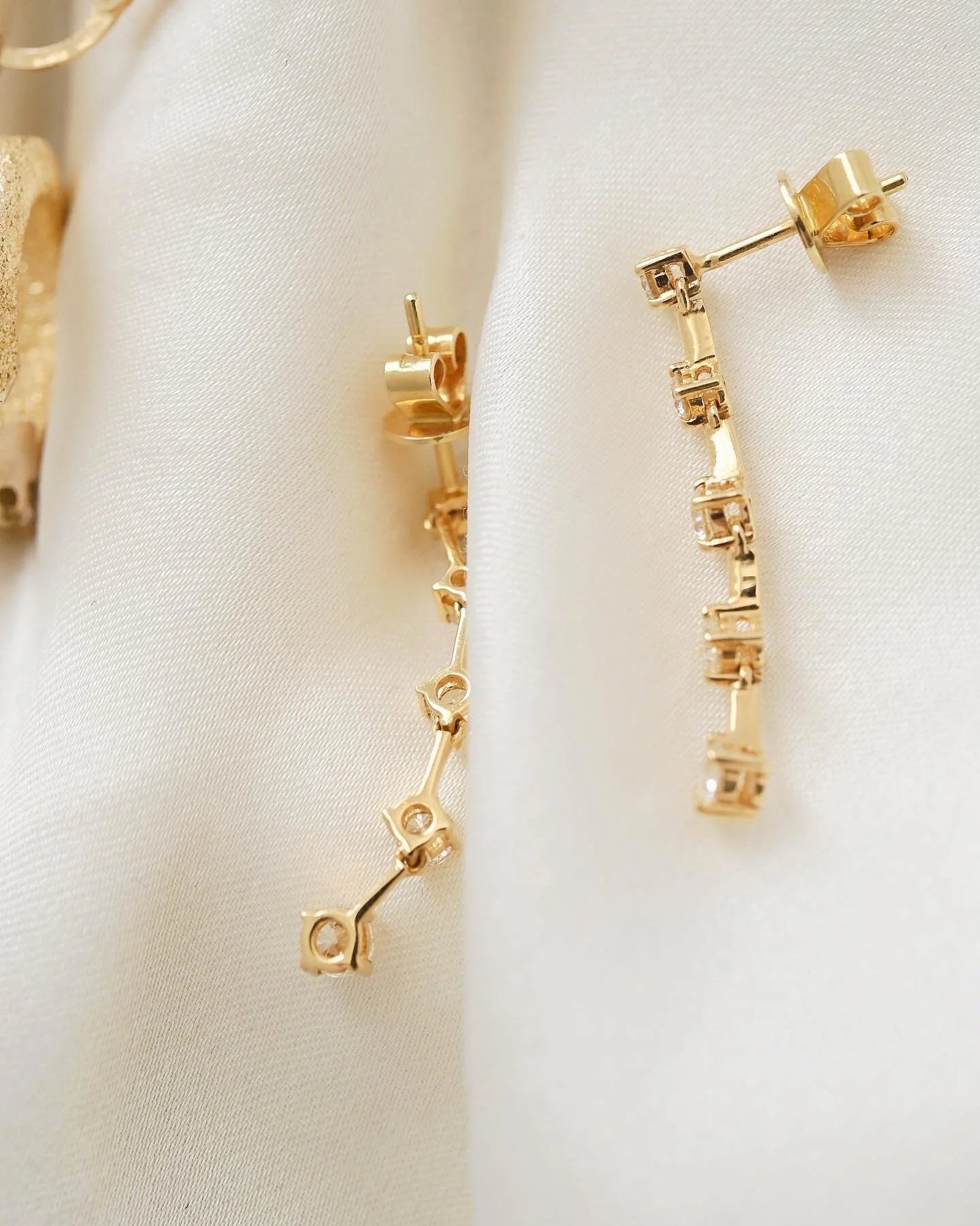 Tuesday Selection Vintage Pieces 18K Gold