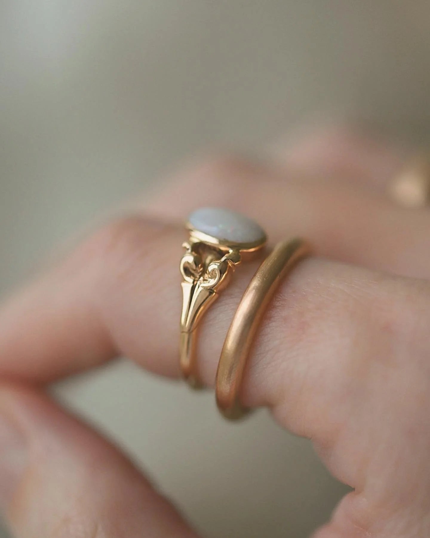 Beautiful Antique Soft Pastel Wedding Band Stacking Ring 20K Rose Gold 1923