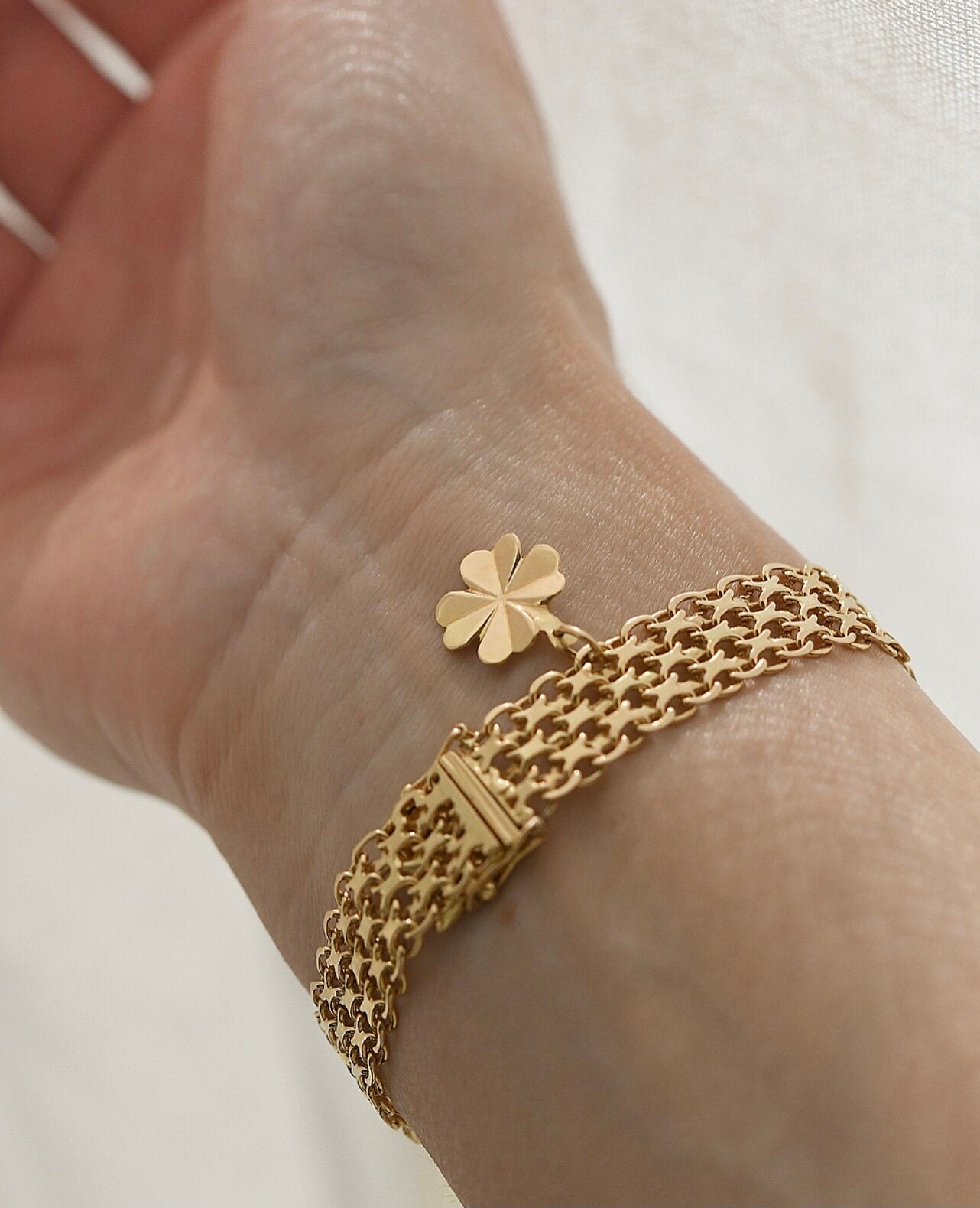 Glowing Swedish X Link Bracelet 18K Gold 1962