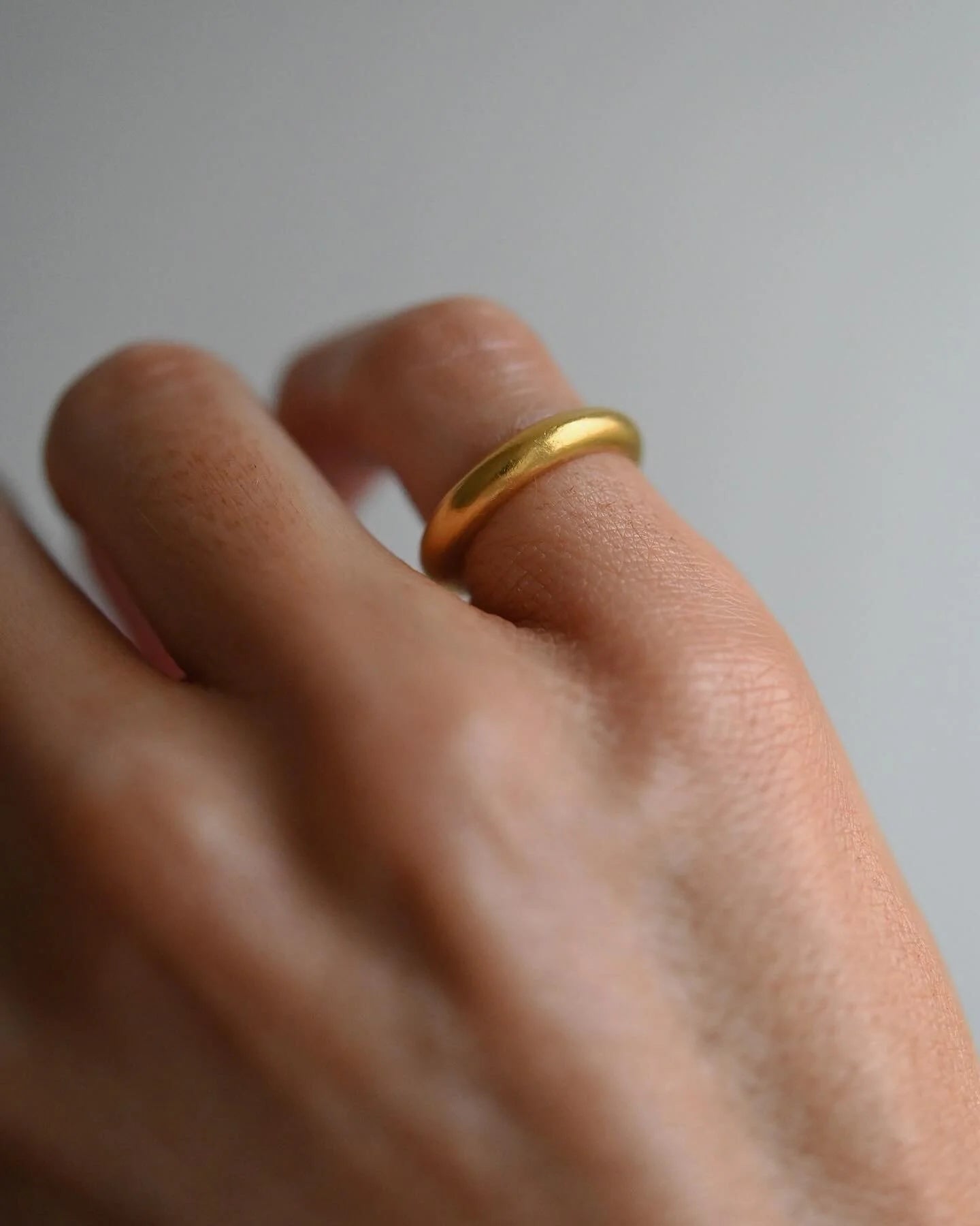 Wonderful Rare Heavy Wedding Band 23K Gold 1919