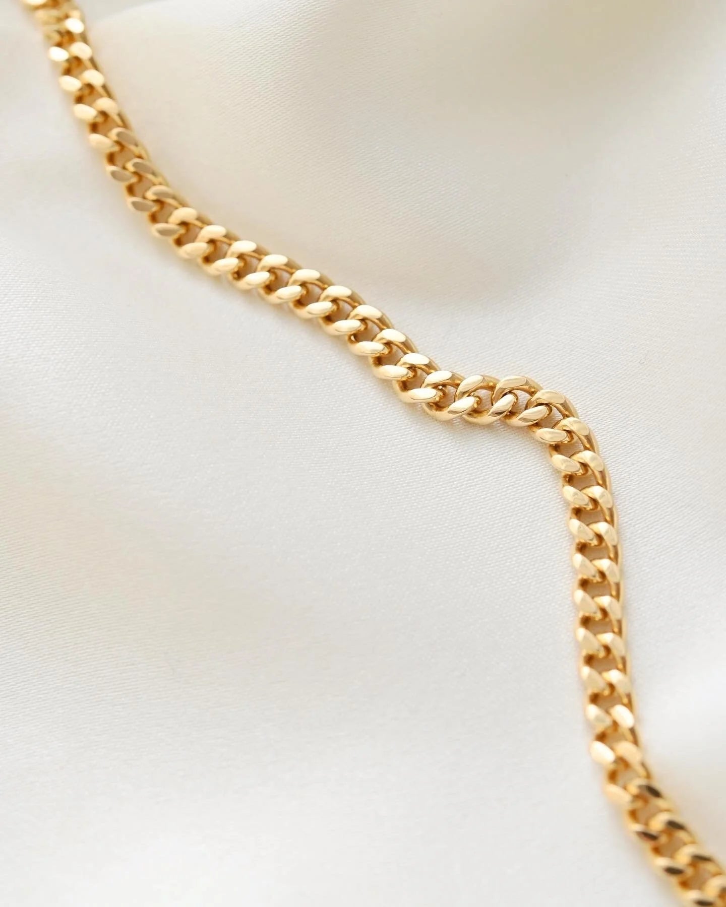 Long 21 Inches Vintage Curb Necklace 18K Gold