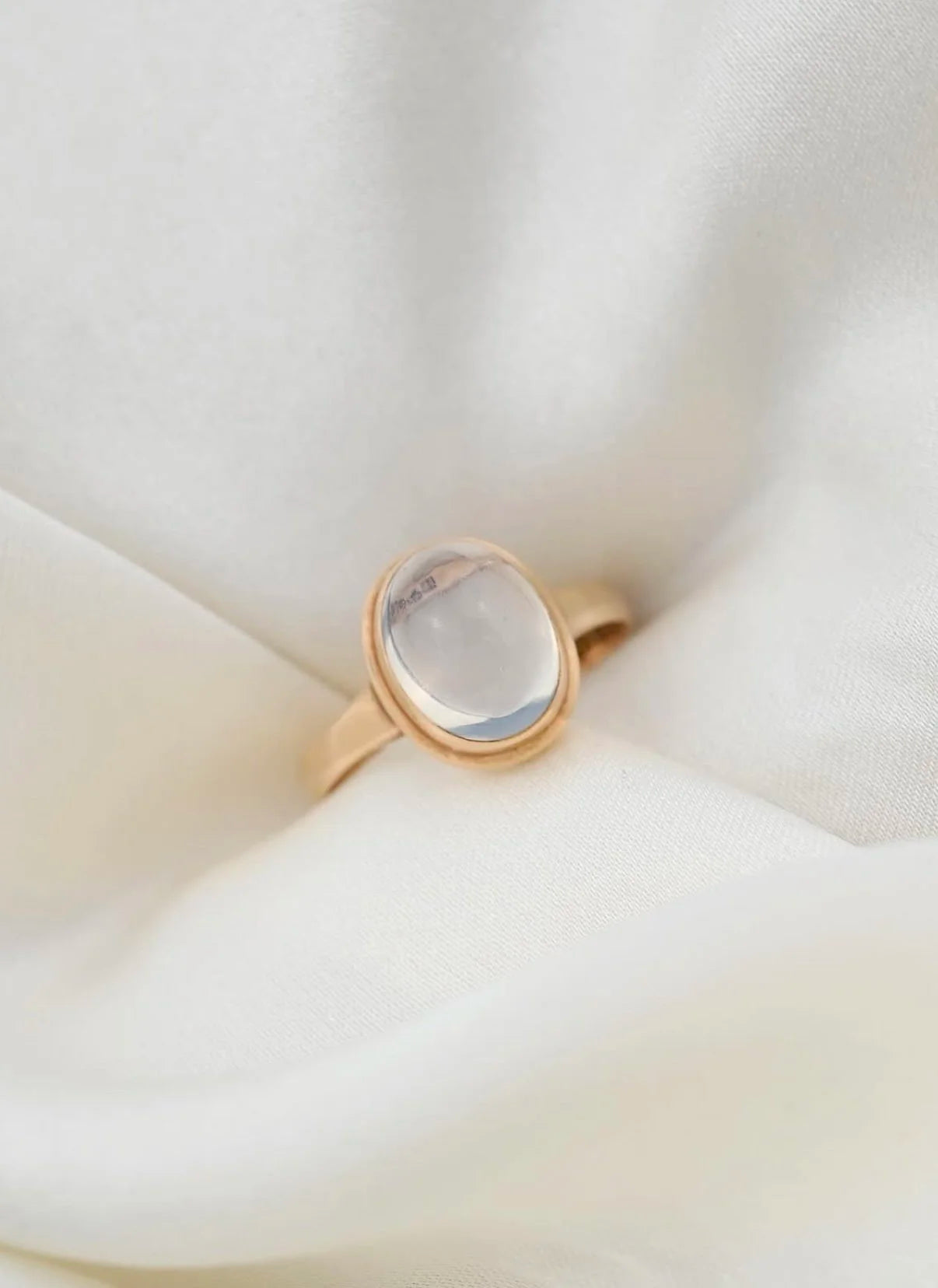 Ethereal Vintage Cabochon Ring 14K Gold 1958