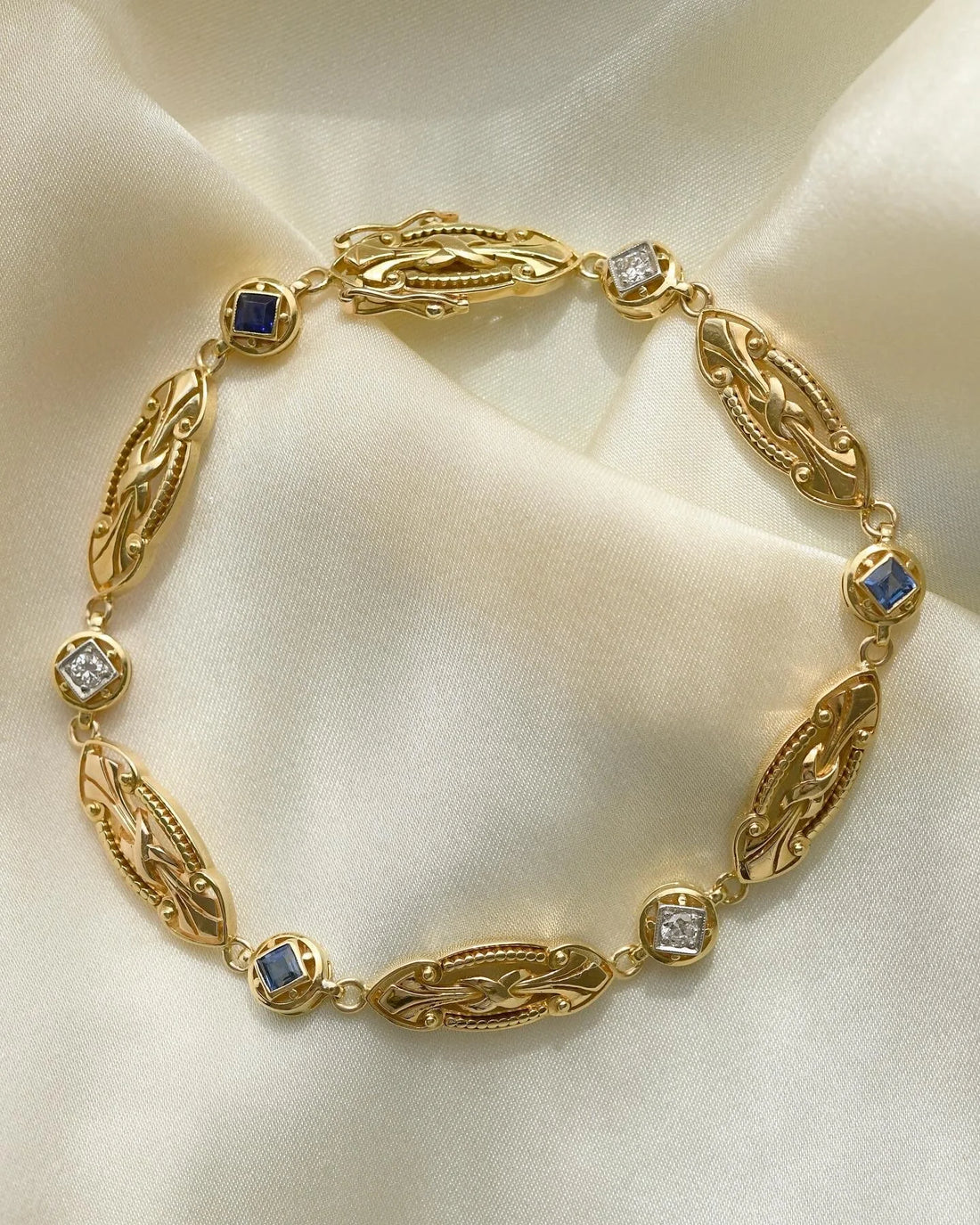 Sublime French Art Deco Sapphire Diamond Bracelet 18K Gold