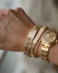 Amazing Beautiful Vintage Bangle w Leaf Engravings 18K Gold