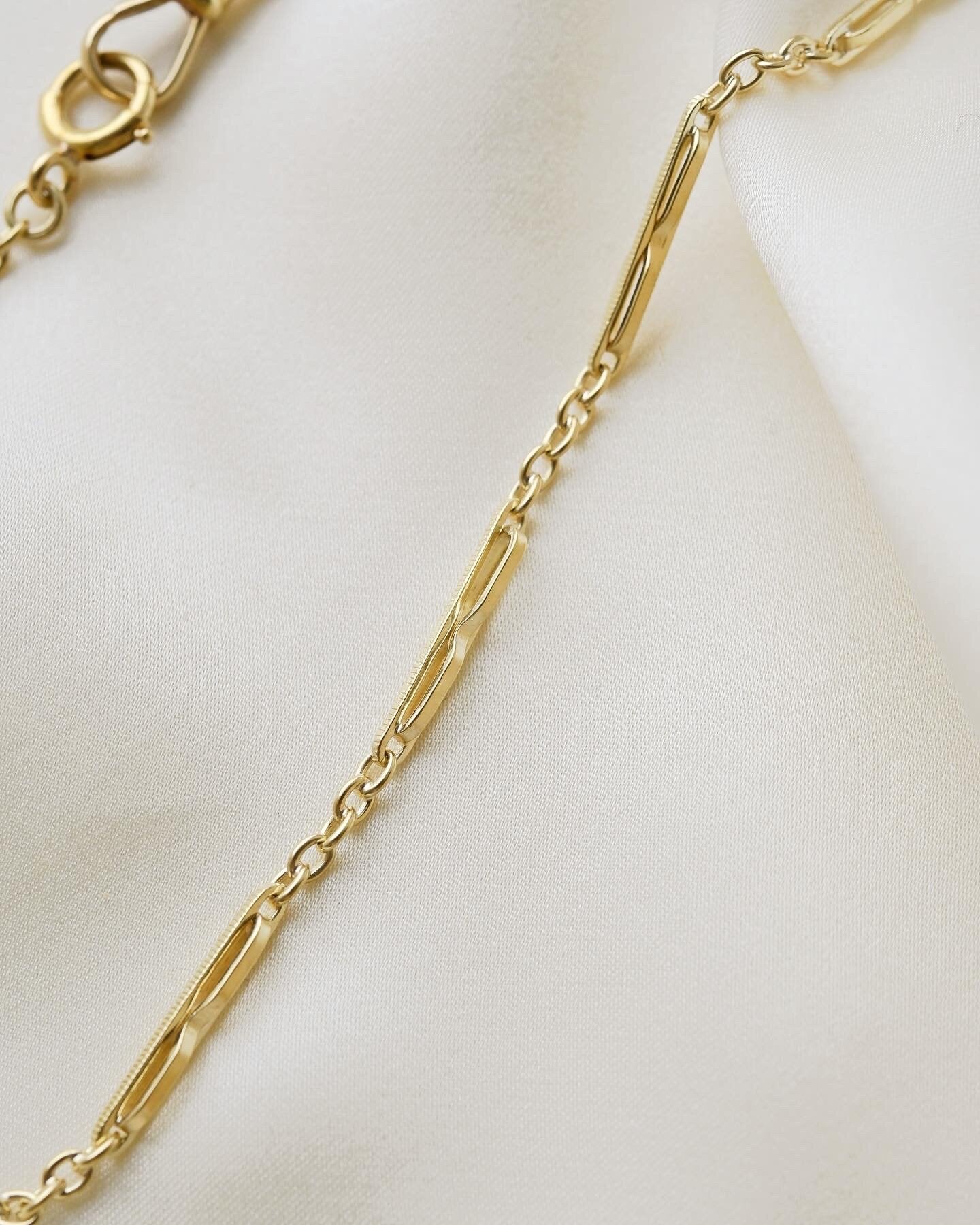 Cute Vintage Watch Chain Choker 14K Gold