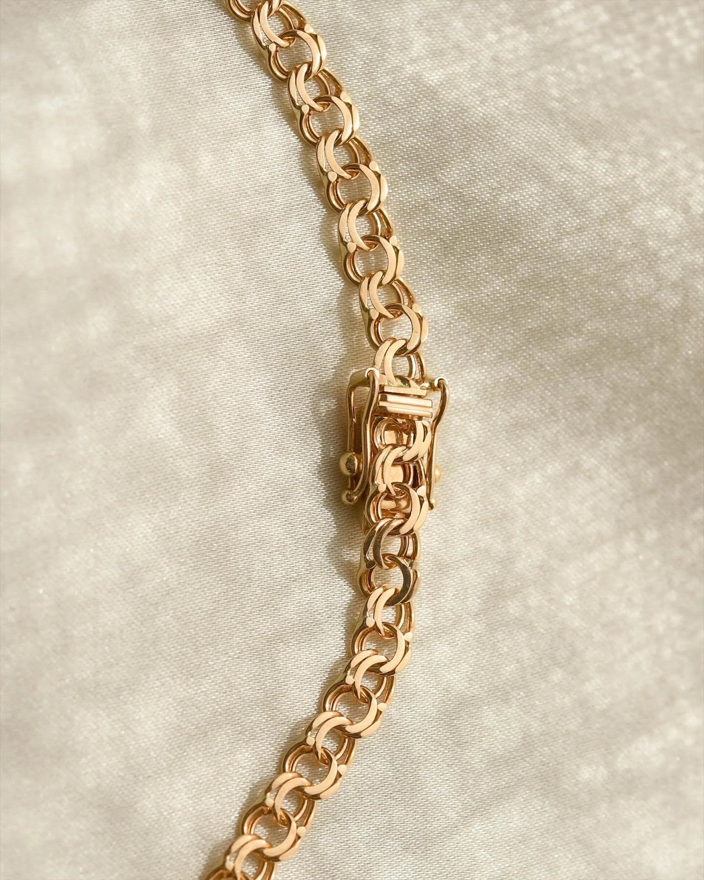 Gorgeous Radiant Bismarck Chain 21 Grams 14K Gold 1950s