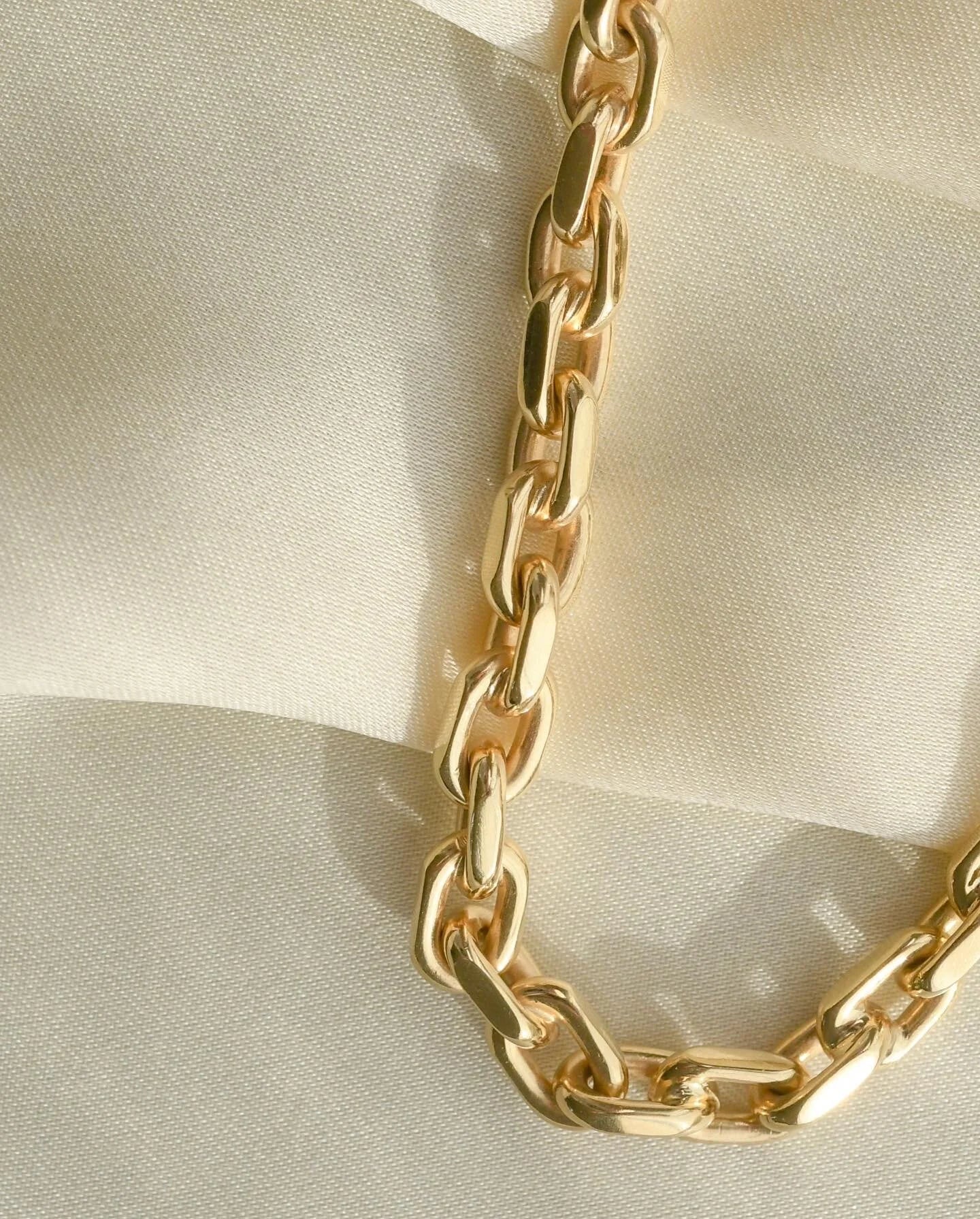 Glowing Vintage Anchor Link Bracelet 20 Grams 14K Gold