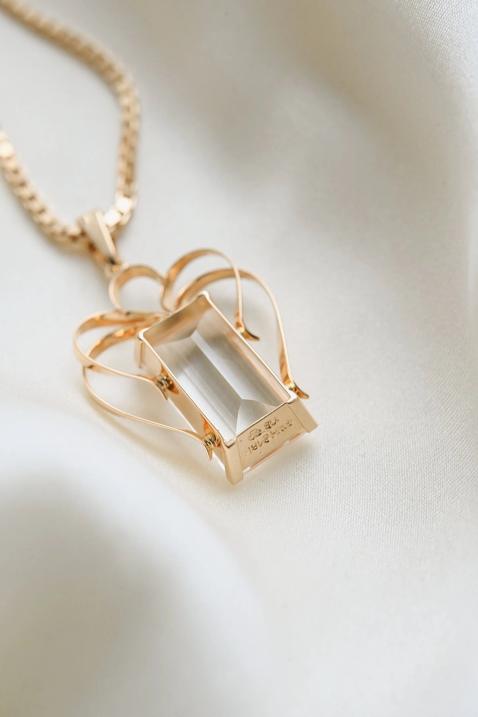 Beautiful Swedish Mid Century Pendant 18K Gold 1949