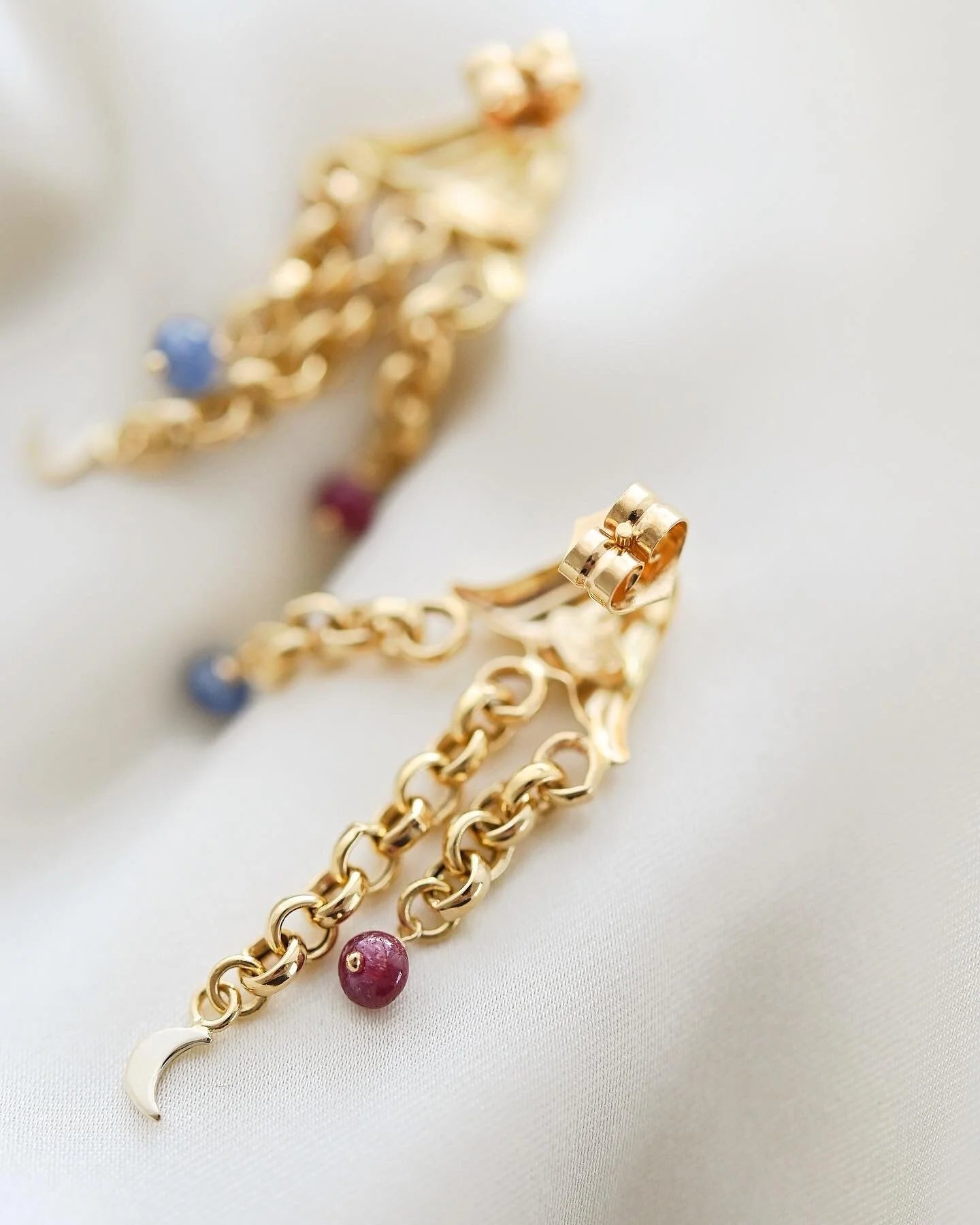 Shipping included! Cute Moon and Sapphire Cascade Earrings 18K Gold