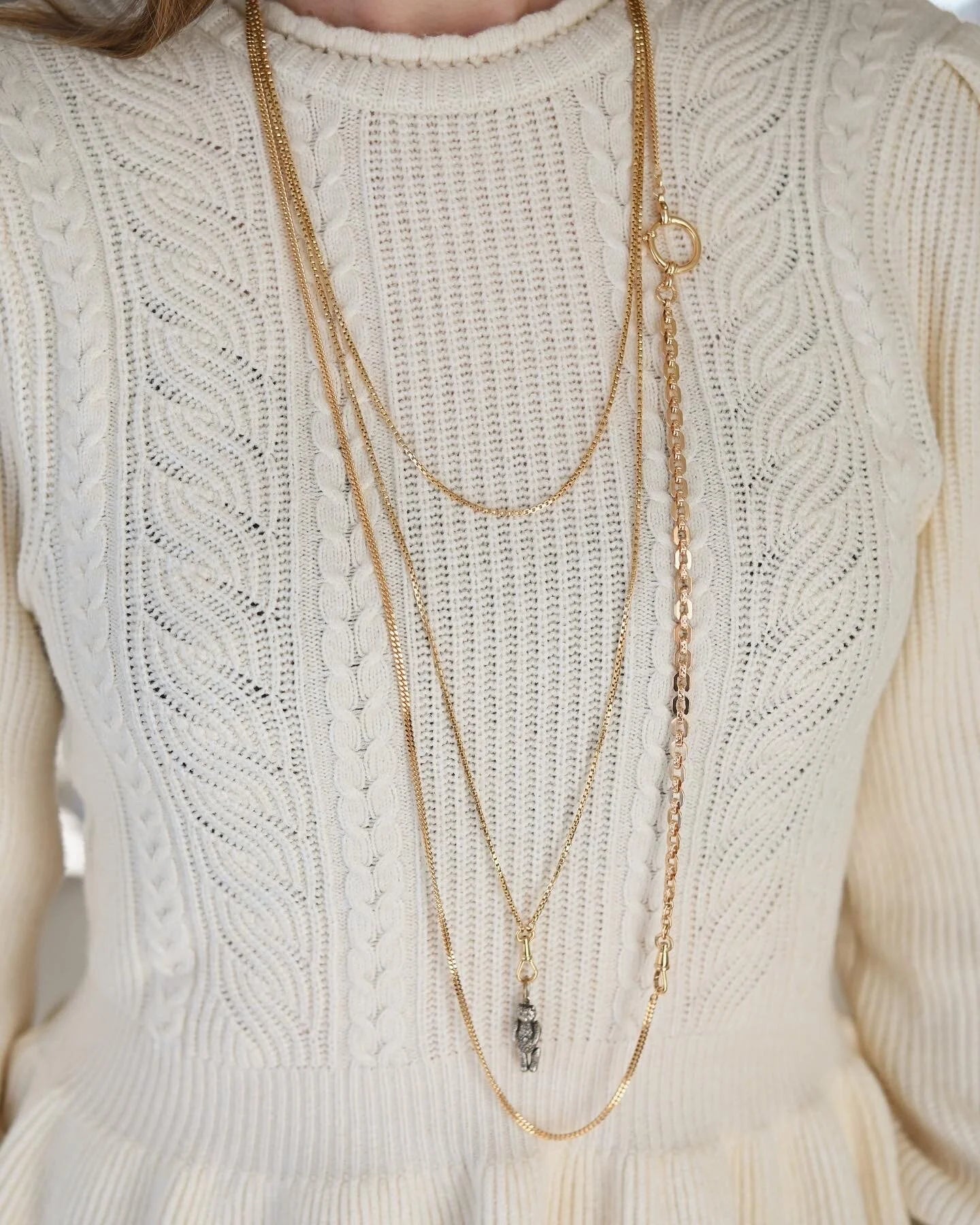Heavy Sublime 60 Inches Long Guard Chain 18K Gold 1940s