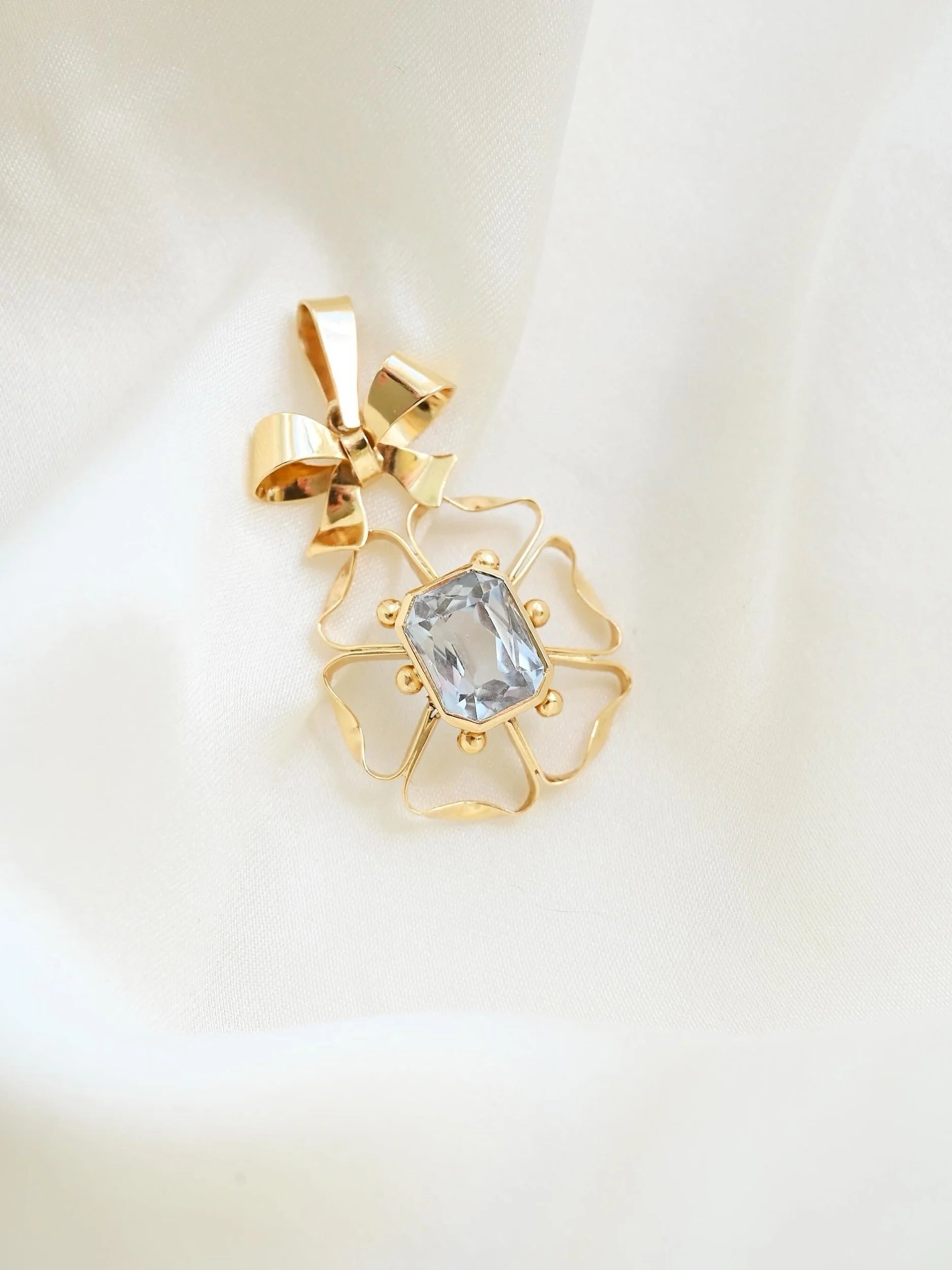 Gorgeous BIG Blue Spinel Vintage Pendant Sweden 1946
