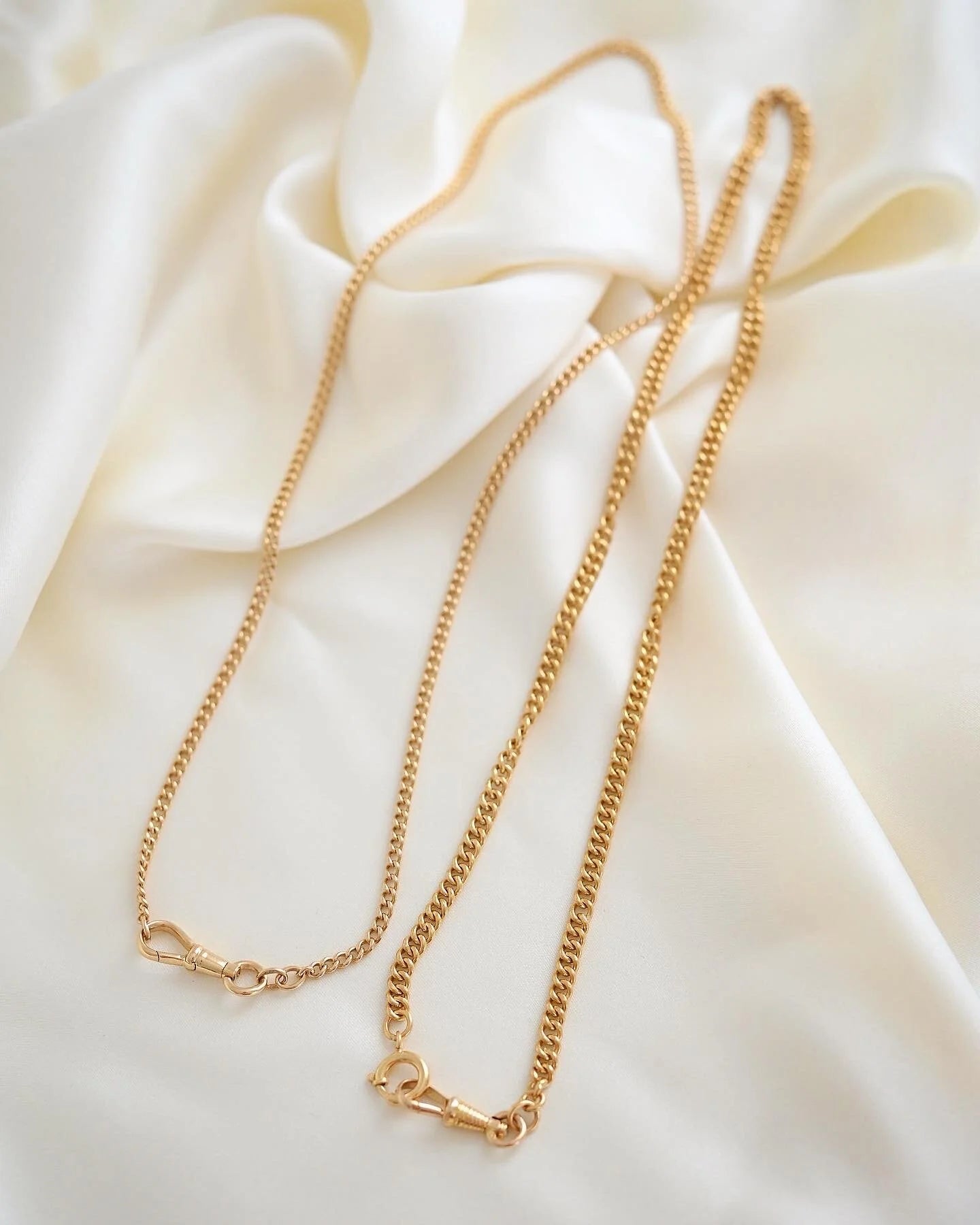Twisting Swedish Antique Deluxe Watch Chain w Dog Clip and Loop Clasp 18K Gold Beg 1900s