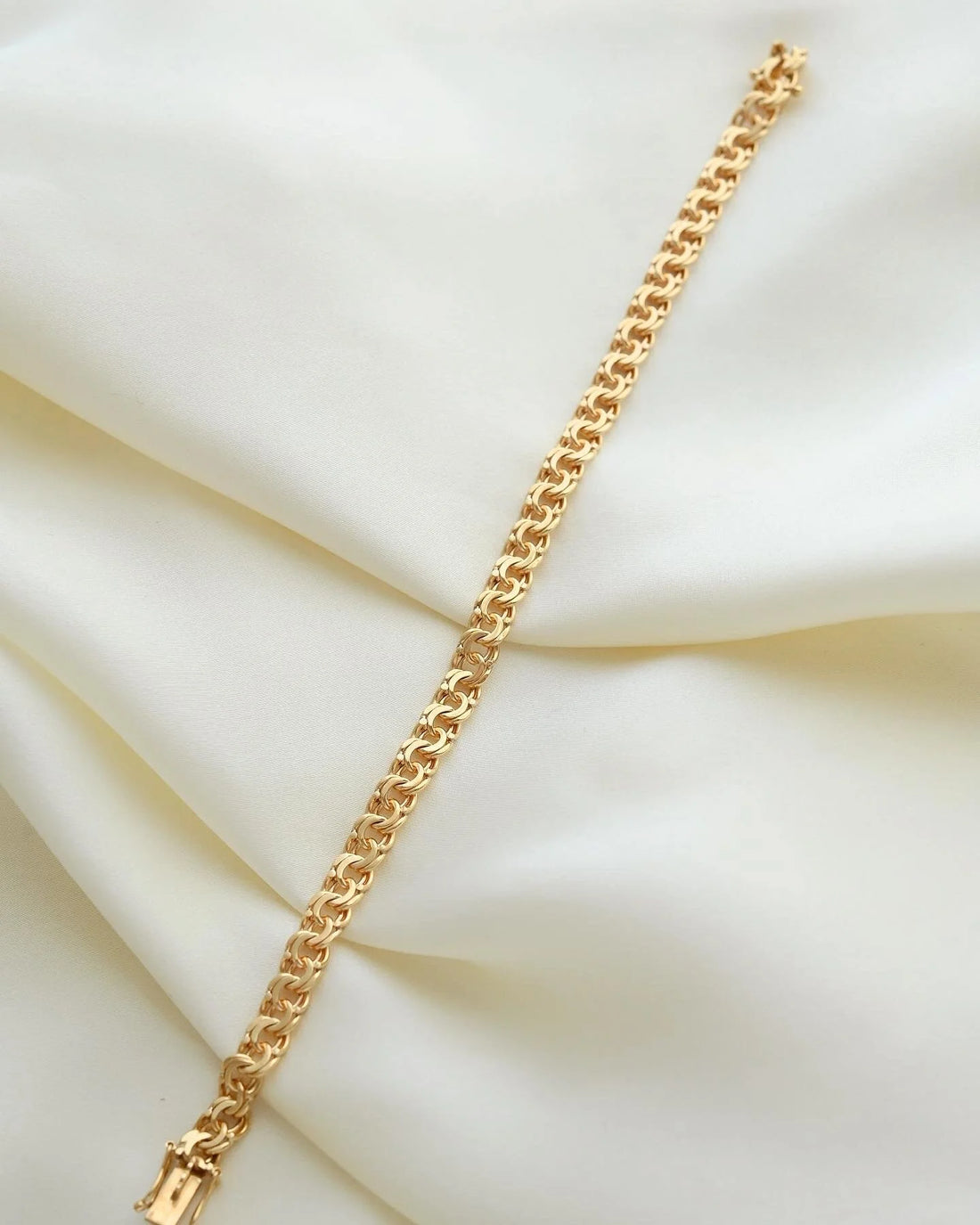 My Favorite Link Type Vintage Bracelet 18K Gold 1964