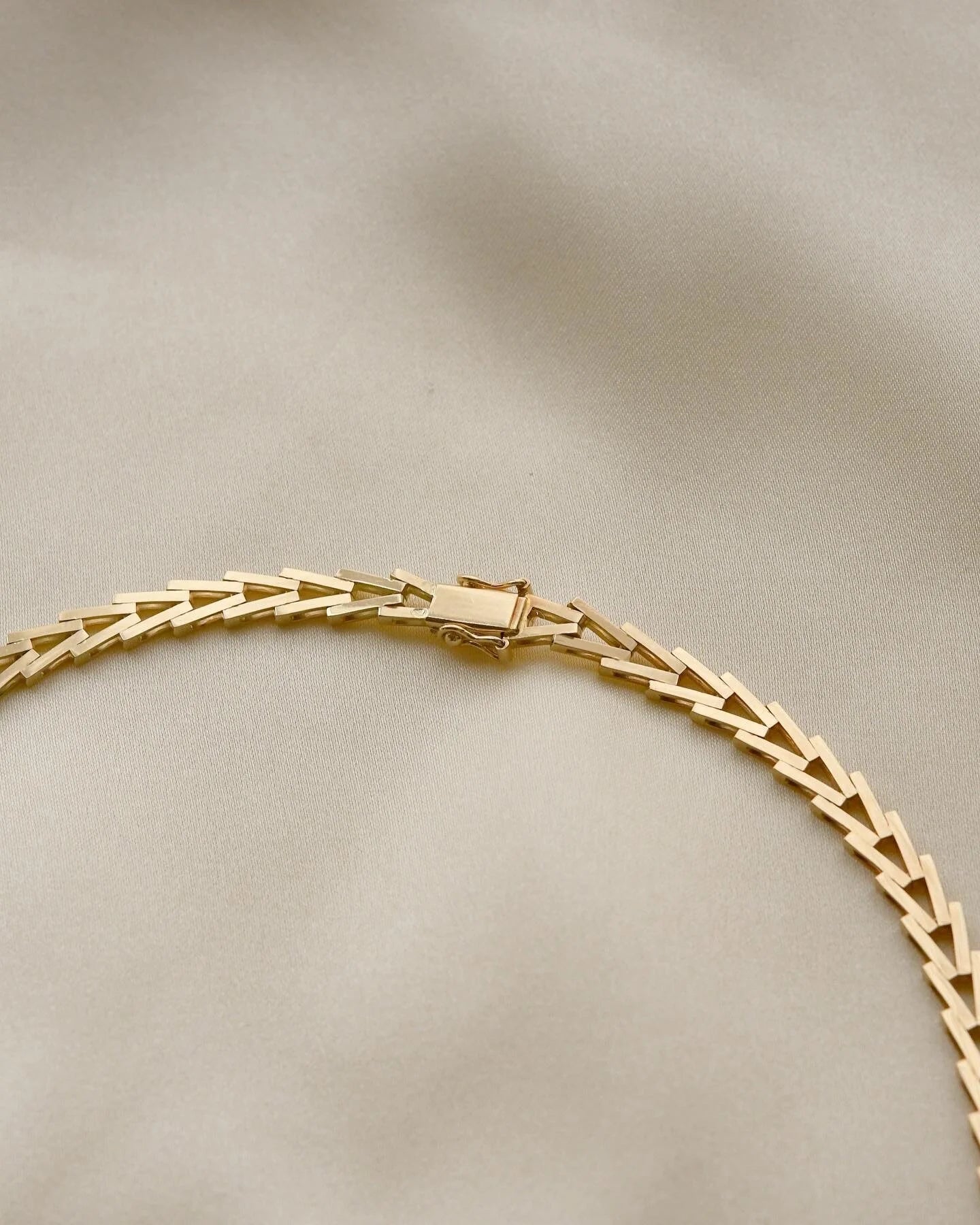 Danish Vintage Geneva Link Chain 14K Gold 1970s