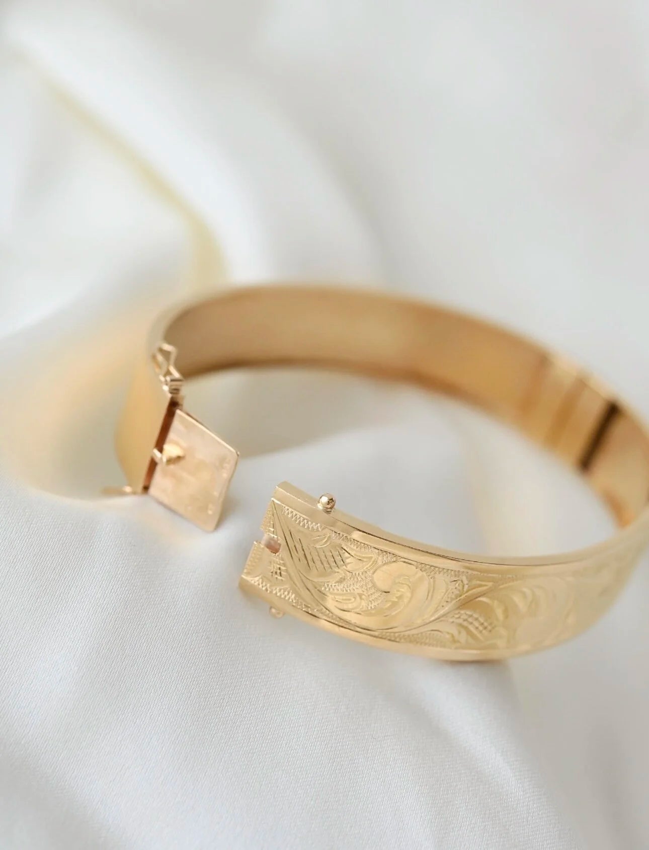 Antique Bangle Smaller Wrist 18K Gold 1930 Sweden